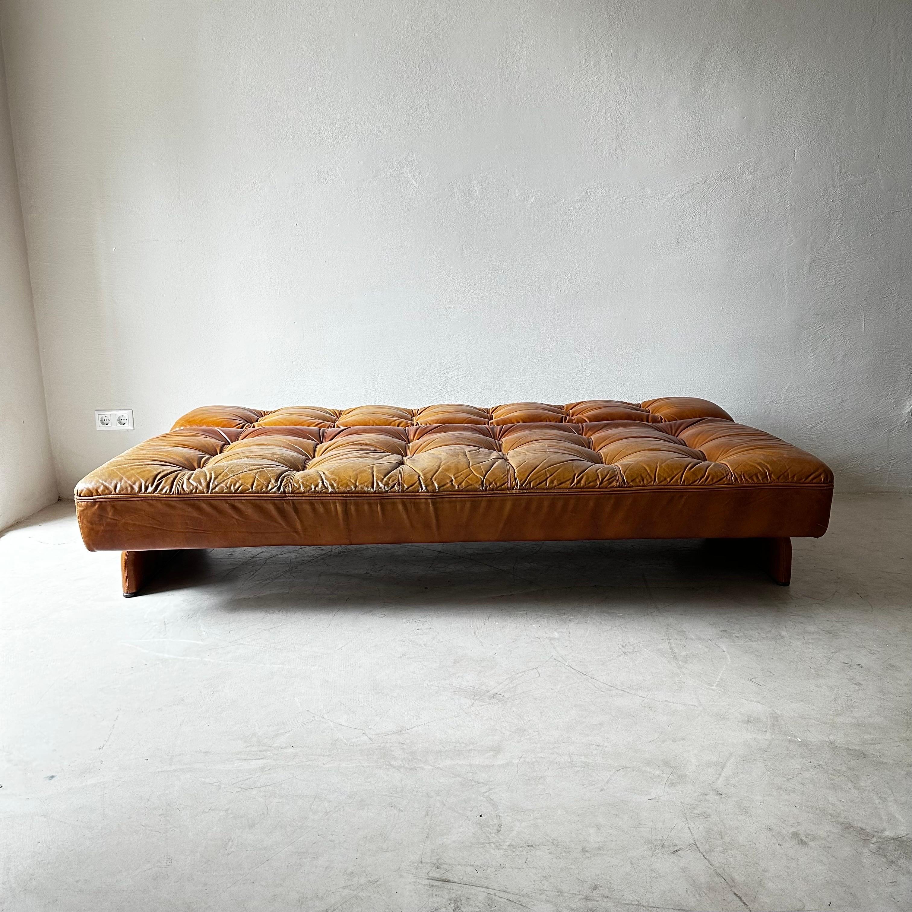 Johannes Spalt for Wittmann 'Constanze' Sofa in Cognac Leather For Sale 3