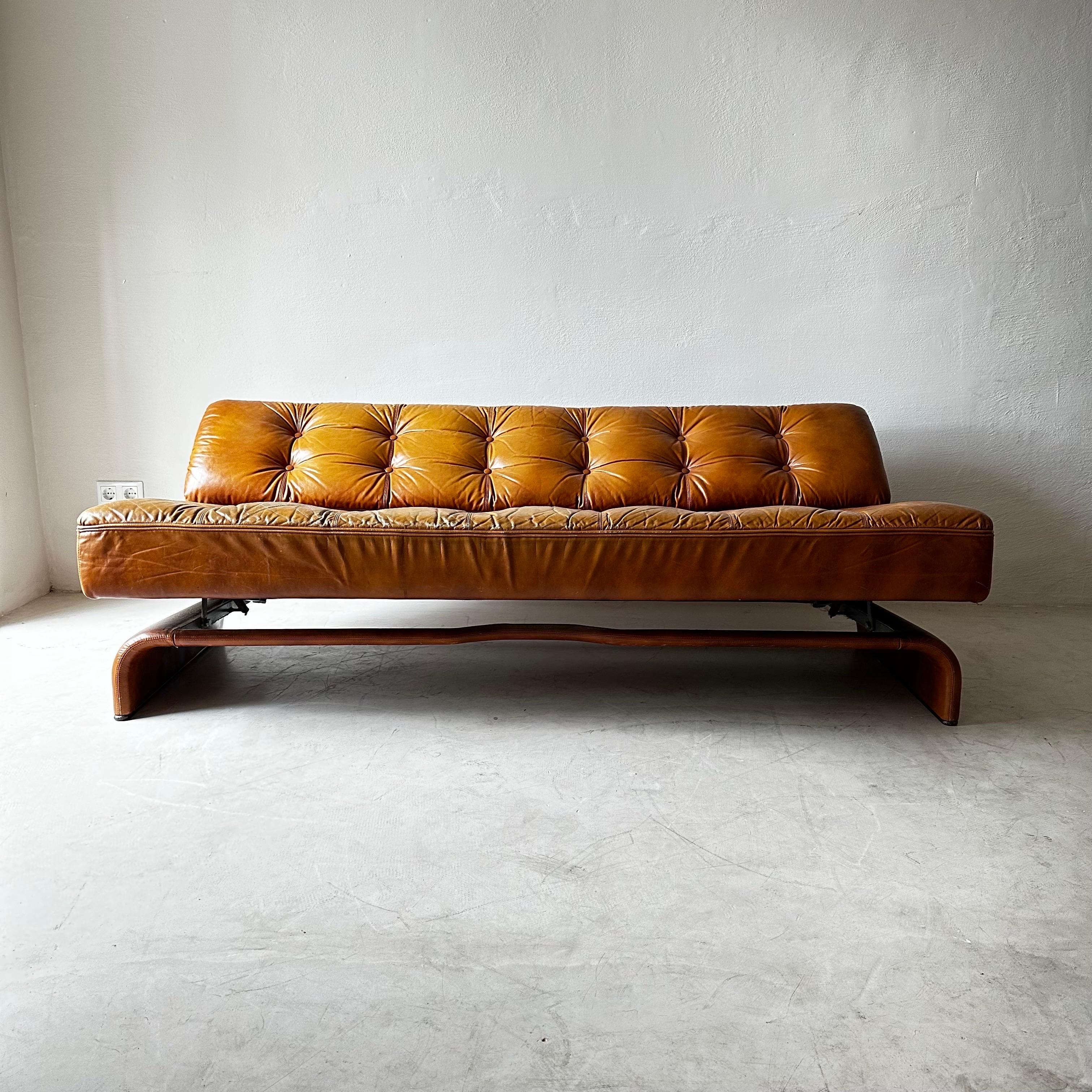 Johannes Spalt for Wittmann 'Constanze' Sofa in Cognac Leather For Sale 1