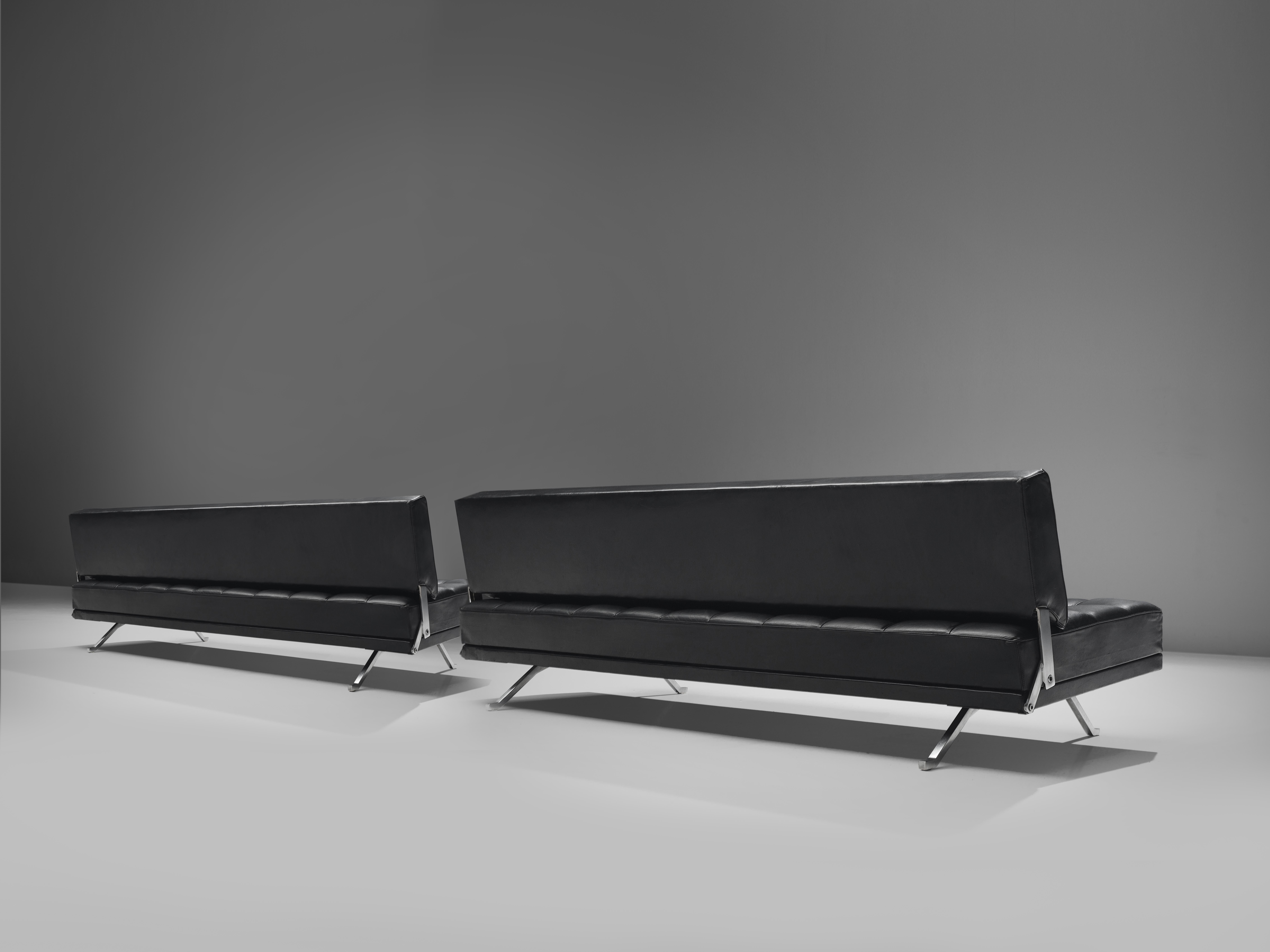 Johannes Spalt for Wittmann, 'Constanze' daybed or sofa, black leather, steel, Austria, 1960s
 
This Austrian daybed named ‘Constanze’ is typical for Mid-Century Modern design from Austria. The tufted leather seat and back is constructed with a
