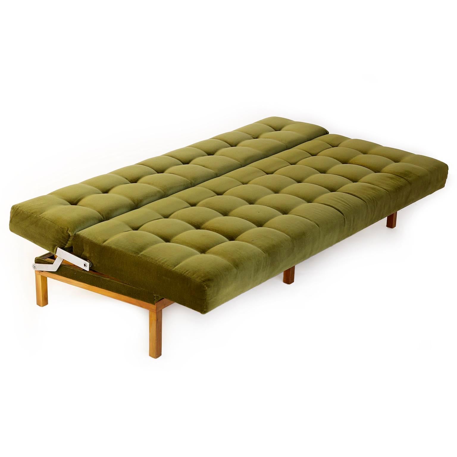 green velvet daybed