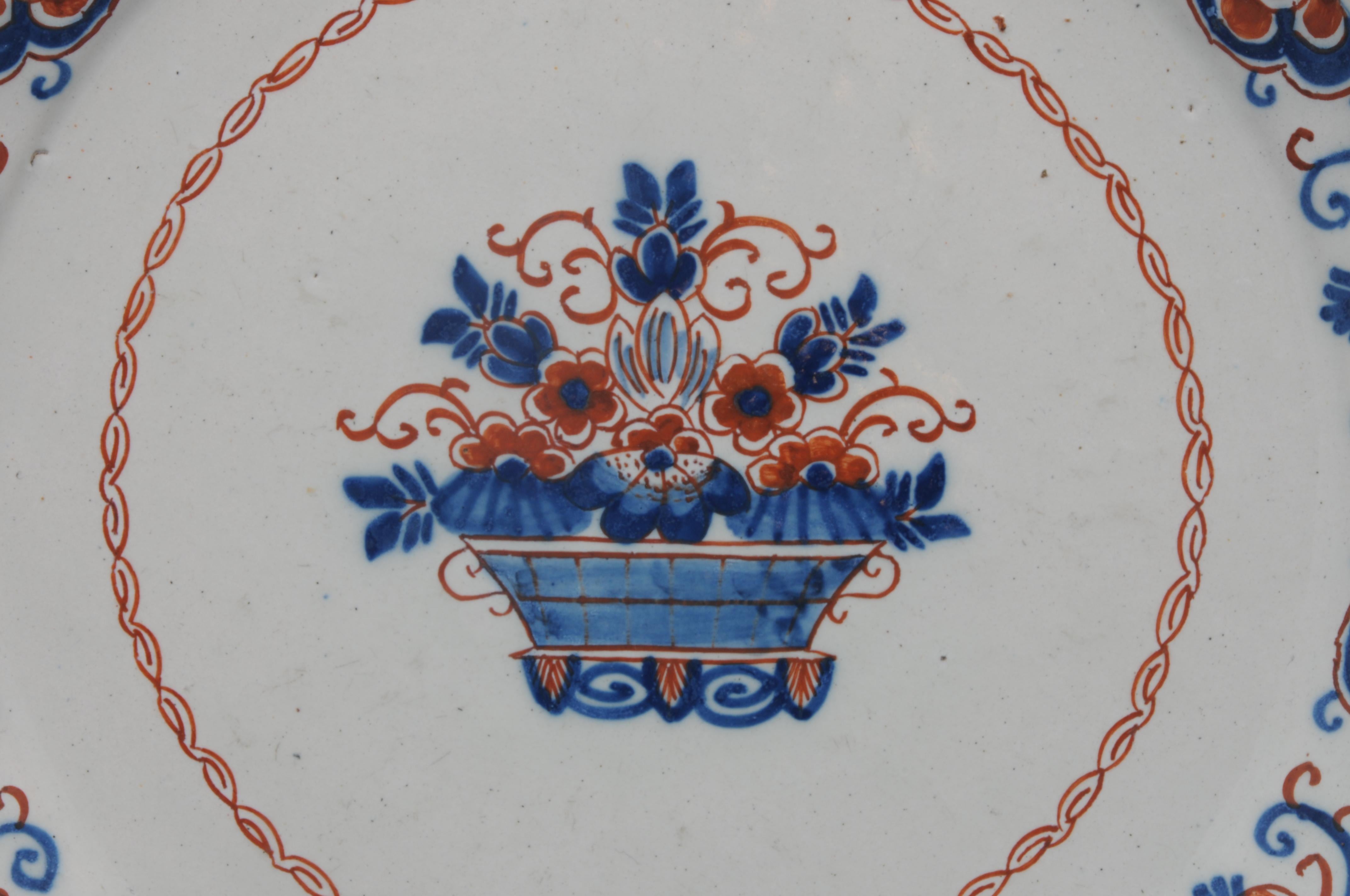 Chinoiseries Johannes van Lockhorst, Assiette polychrome de Delft - début du 18e siècle en vente
