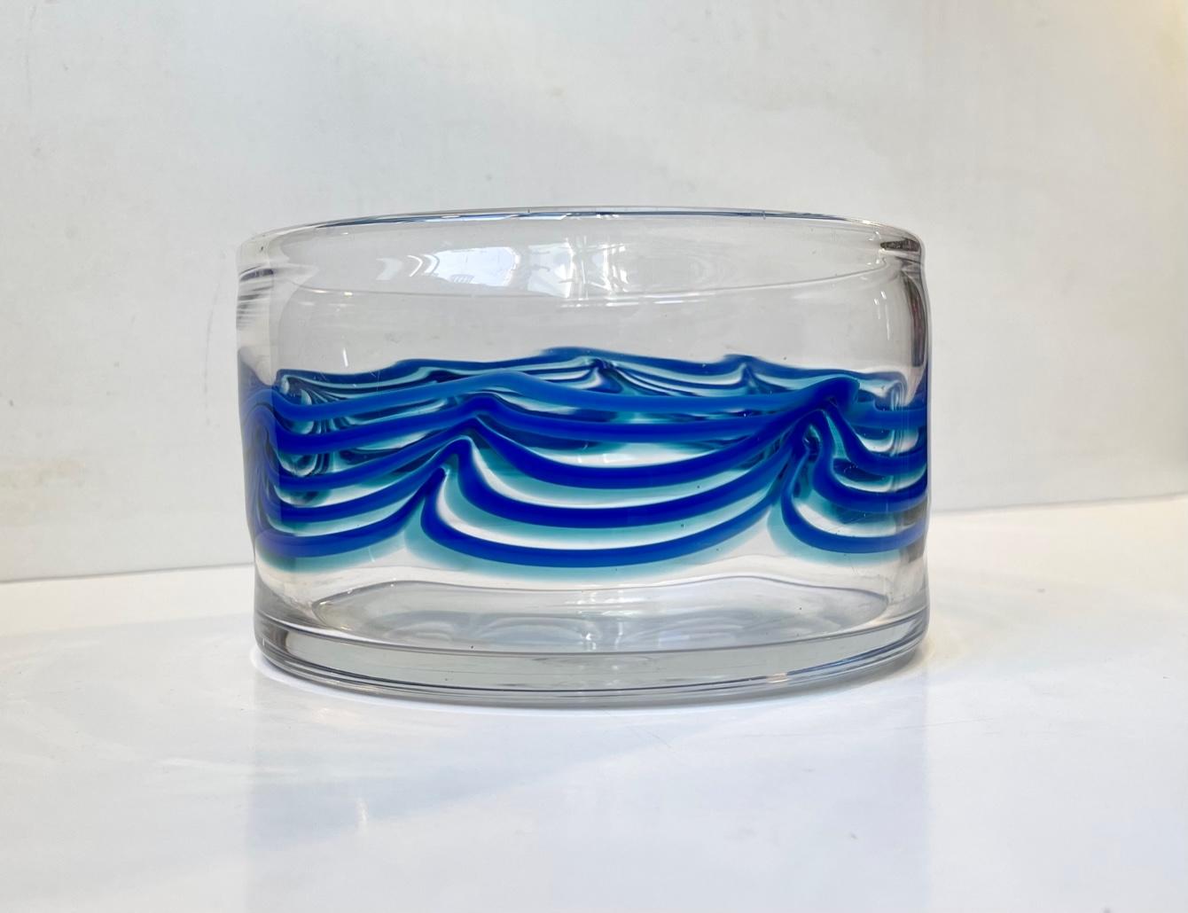 Johansfors Glasbruk Art Glass Bowl with Blue Waves In Good Condition For Sale In Esbjerg, DK
