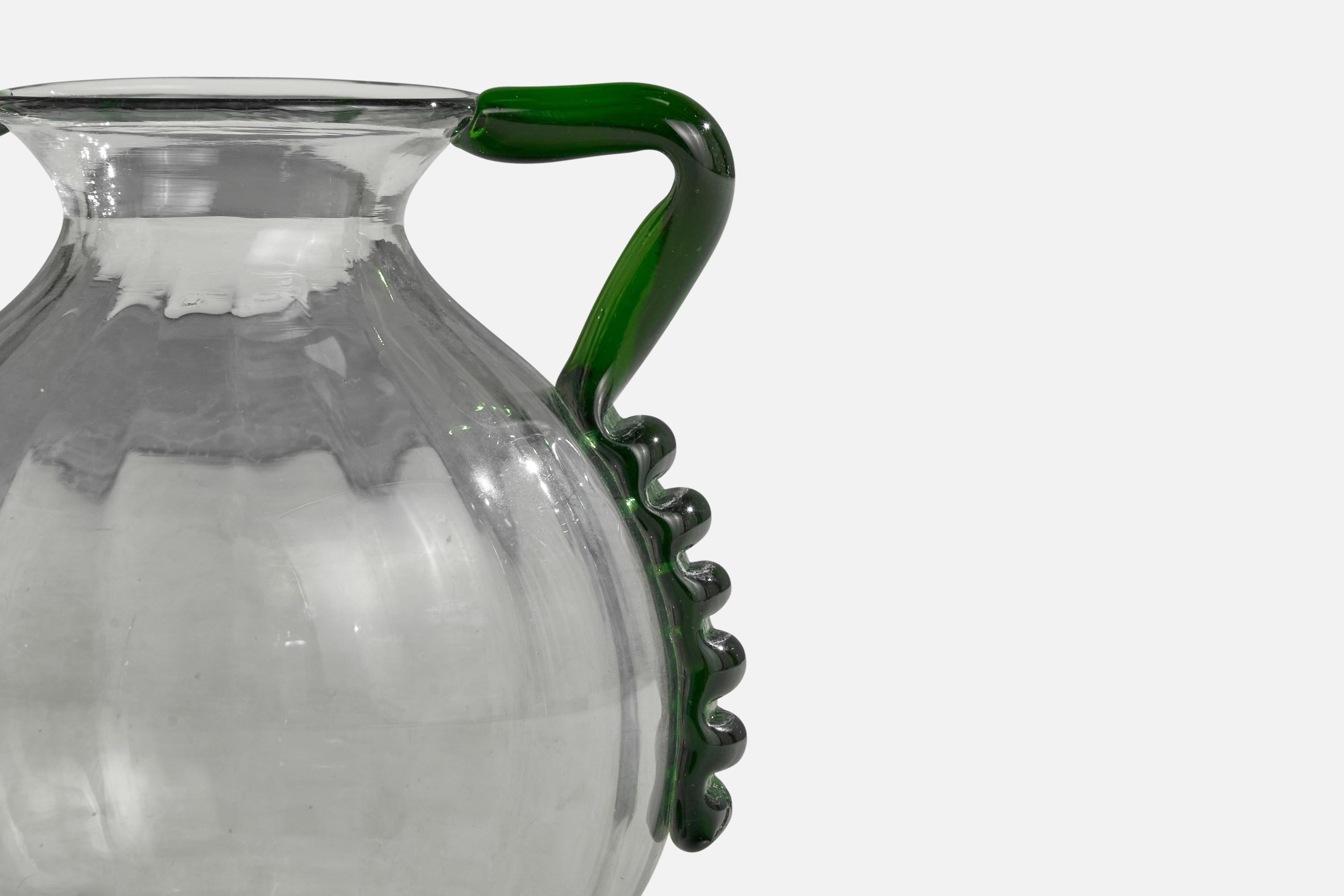 Johansfors Glasbruk, Vase, Blown Glass, Sweden, 1940s In Good Condition For Sale In High Point, NC