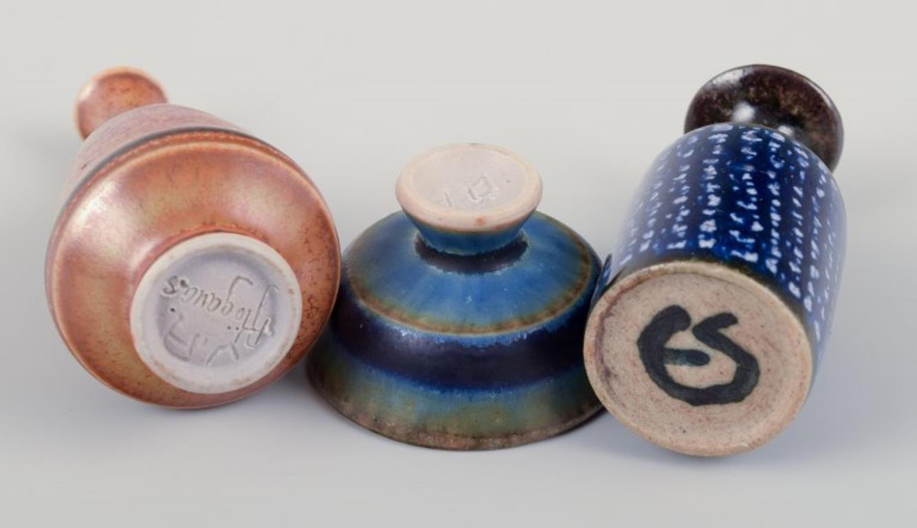 Céramique John Andersson pour Höganäs et al. Trois miniatures uniques en céramique. en vente