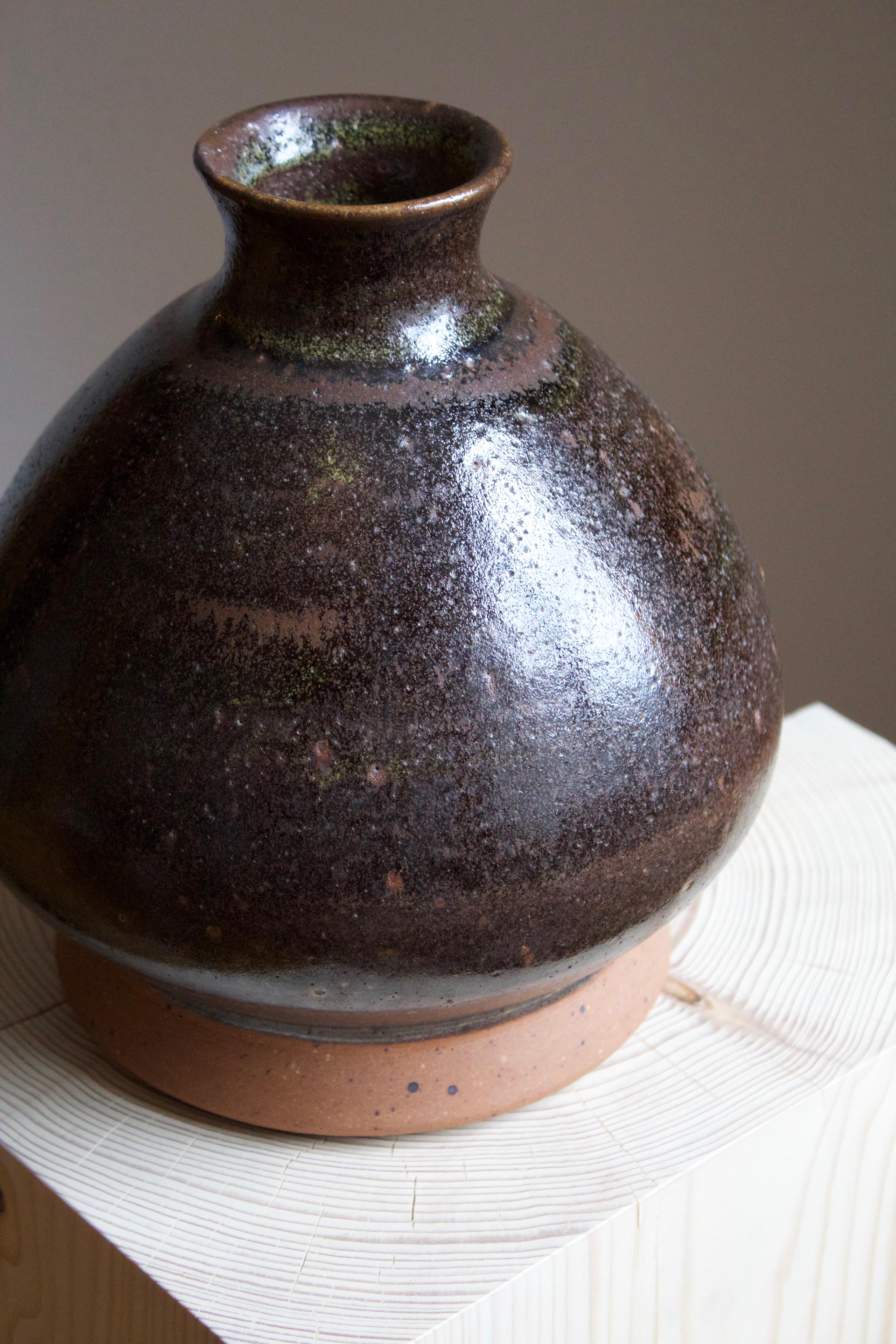 European John Andersson, Sizable Vase, Glazed Stoneware, Höganäs, Sweden, 1950s