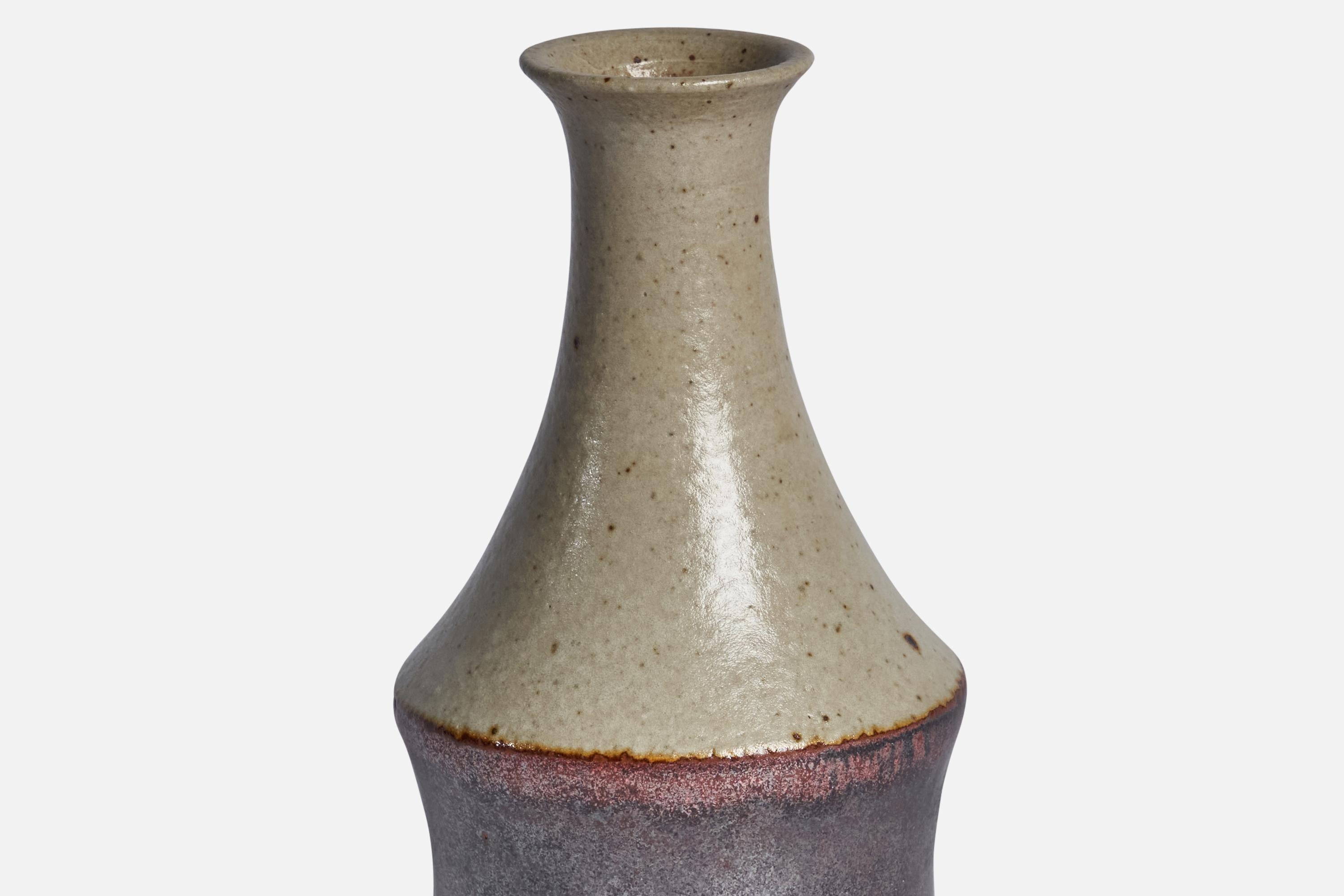 John Andersson, Vase, Stoneware, Sweden, 1960s In Good Condition For Sale In High Point, NC
