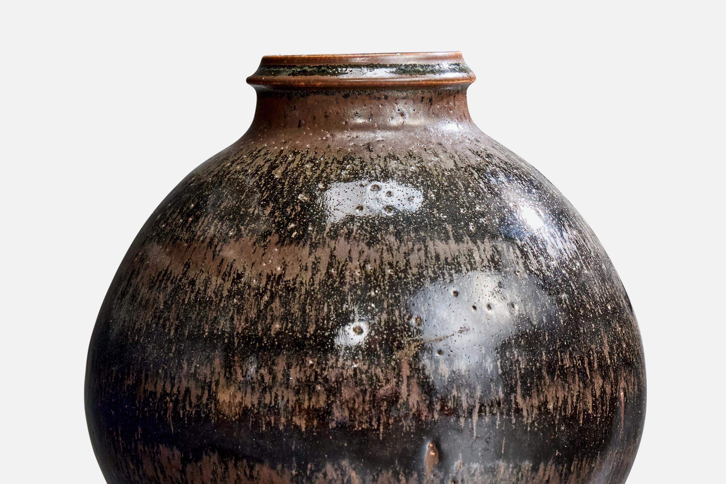 John Andersson, Vase, Stoneware, Sweden, 1960s In Good Condition For Sale In High Point, NC