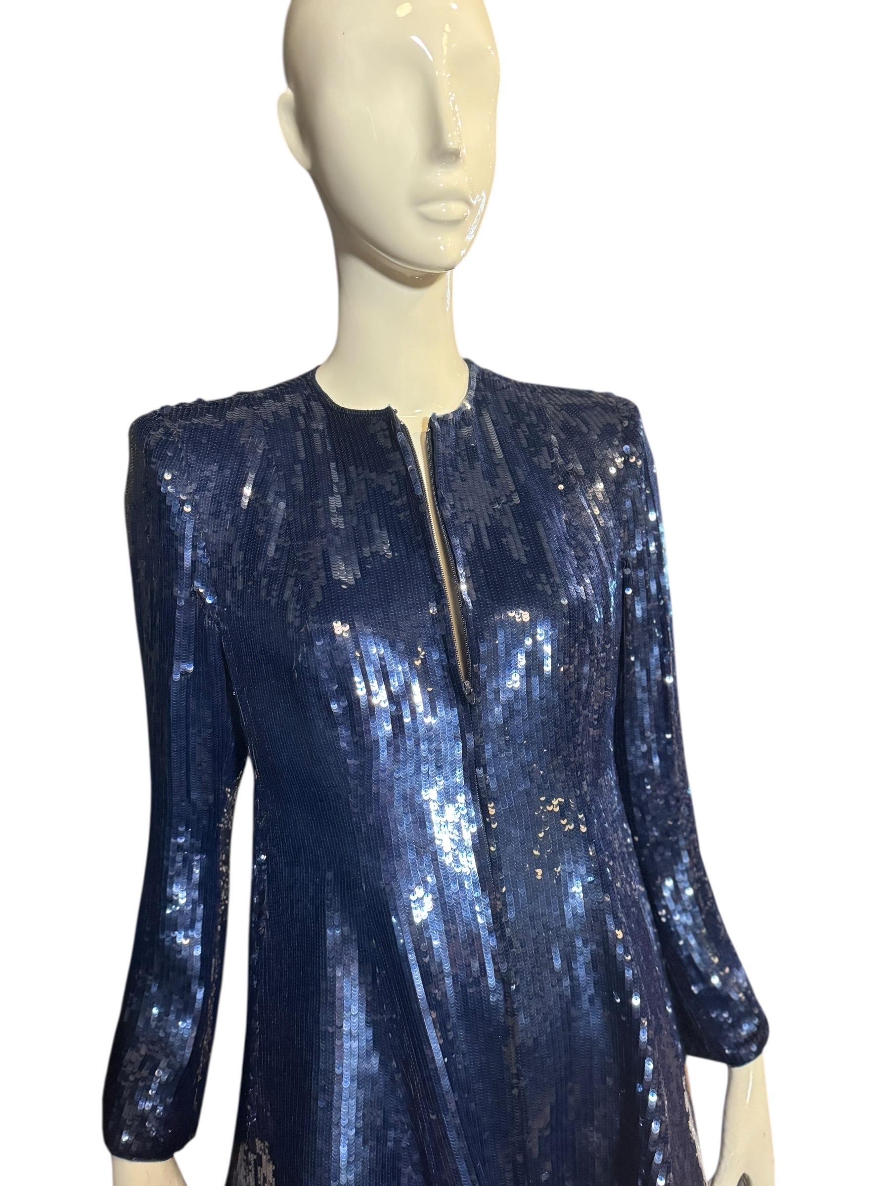 Conjunto de vestido/top estructurado de lentejuelas azules y pantalones de cintura alta John Anthony Couture en Excelente estado para la venta en Kingston, NY