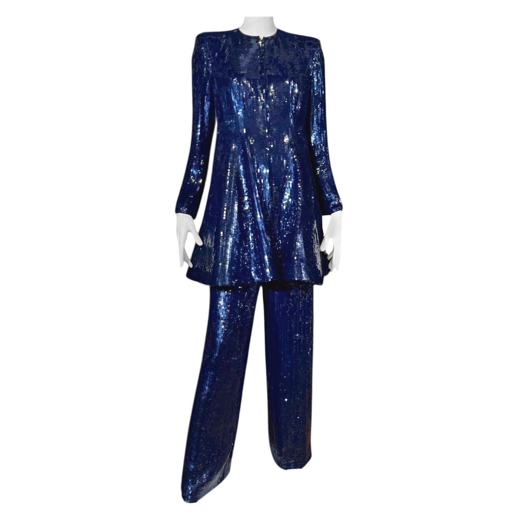 John Anthony Couture - Vestito strutturato con paillettes blu e set di pantaloni a vita alta