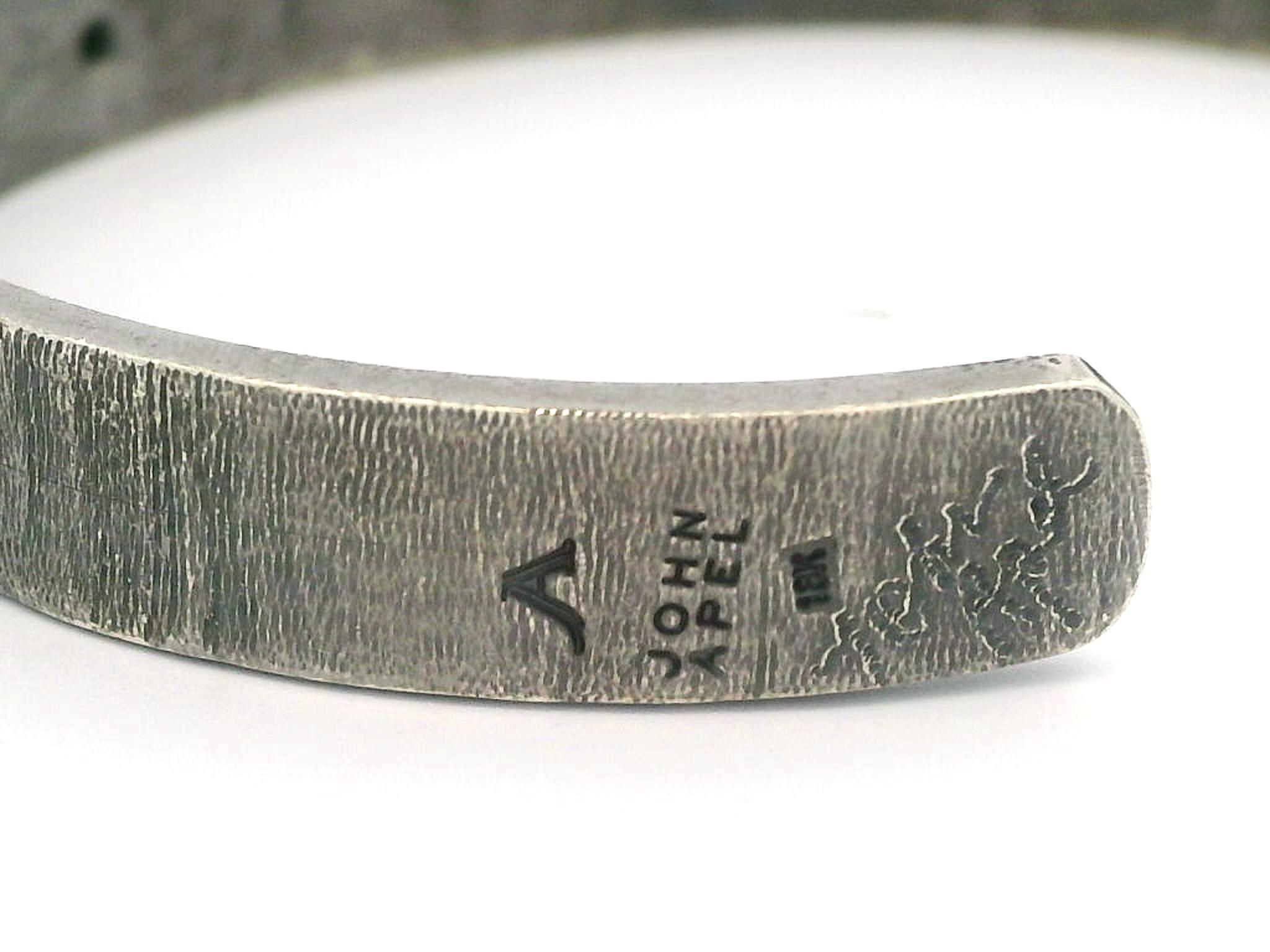 John Apel Bracciale Arena aperto in argento e oro 18 ct. con diamanti e lapis, testurizzato in vendita 1