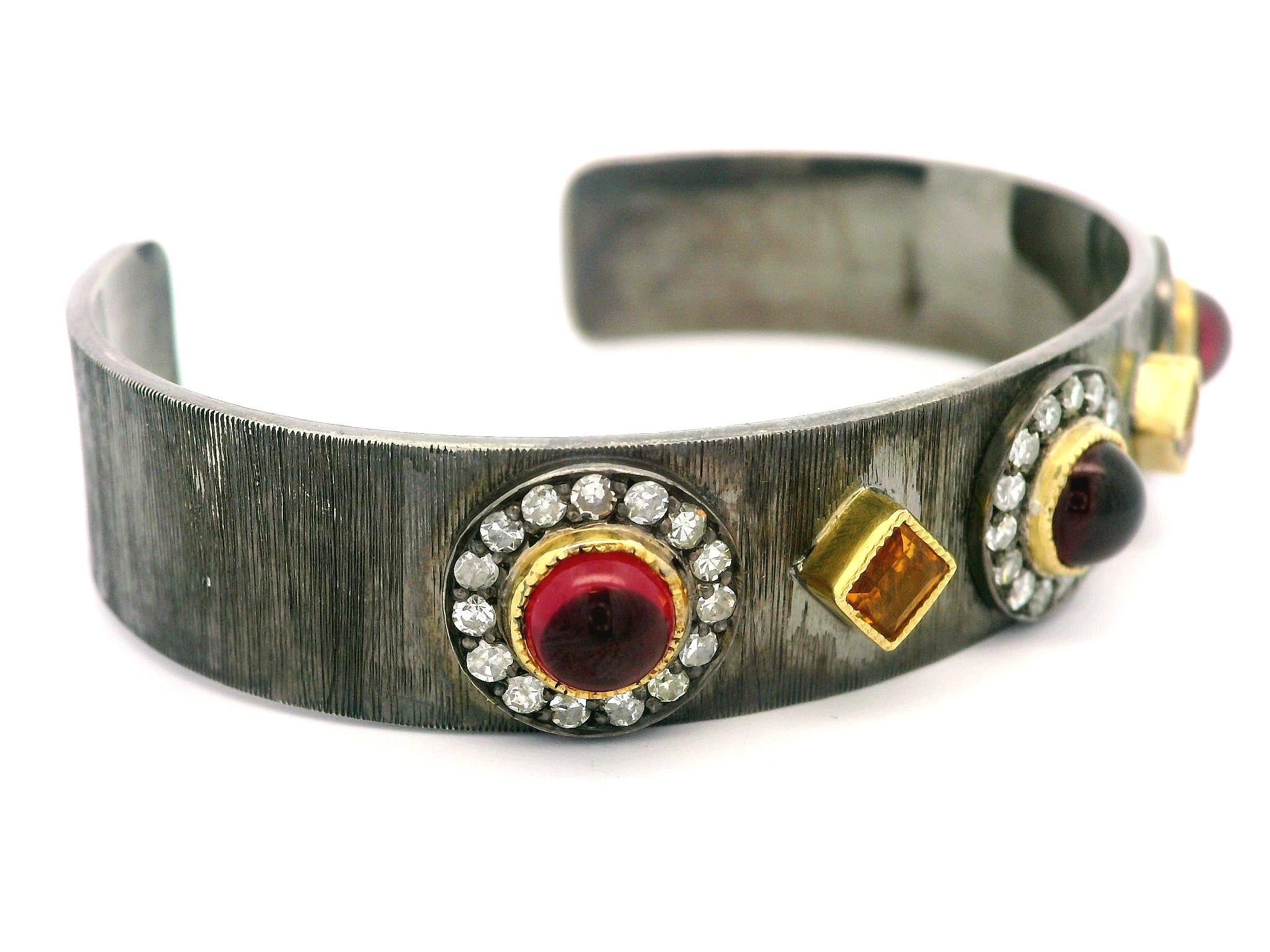 John Apel Bracciale in argento e oro 18k con granato, citrino, diamante e Arena In condizioni ottime in vendita a Montclair, NJ