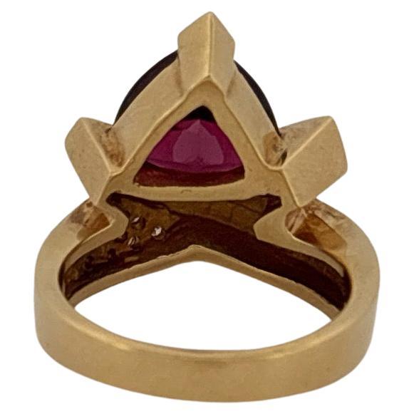 John Atencio 18K Gelbgold 3,40 Karat Trillion Granat 0,22 Karat Diamant Ring im Angebot 3