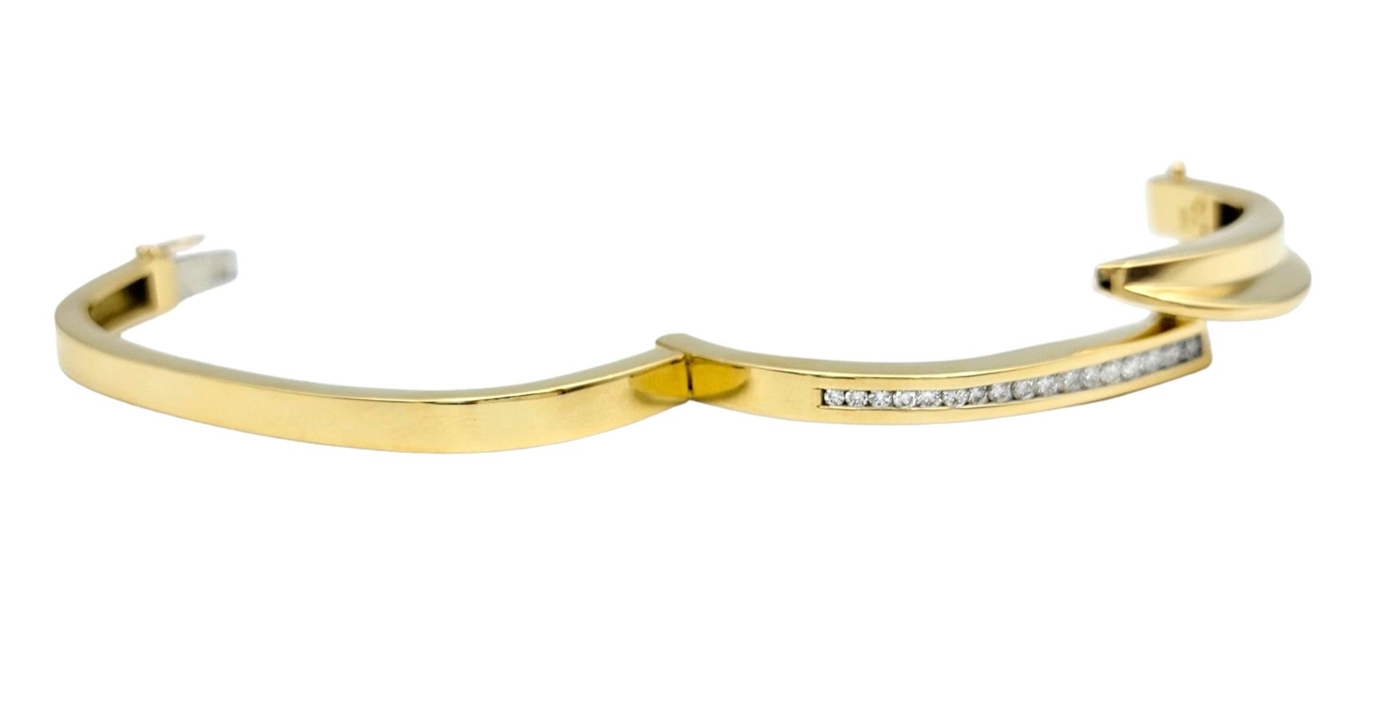 Round Cut John Atencio Squared Bangle Bracelet with Diamonds Set in 18 Karat Yellow Gold  For Sale
