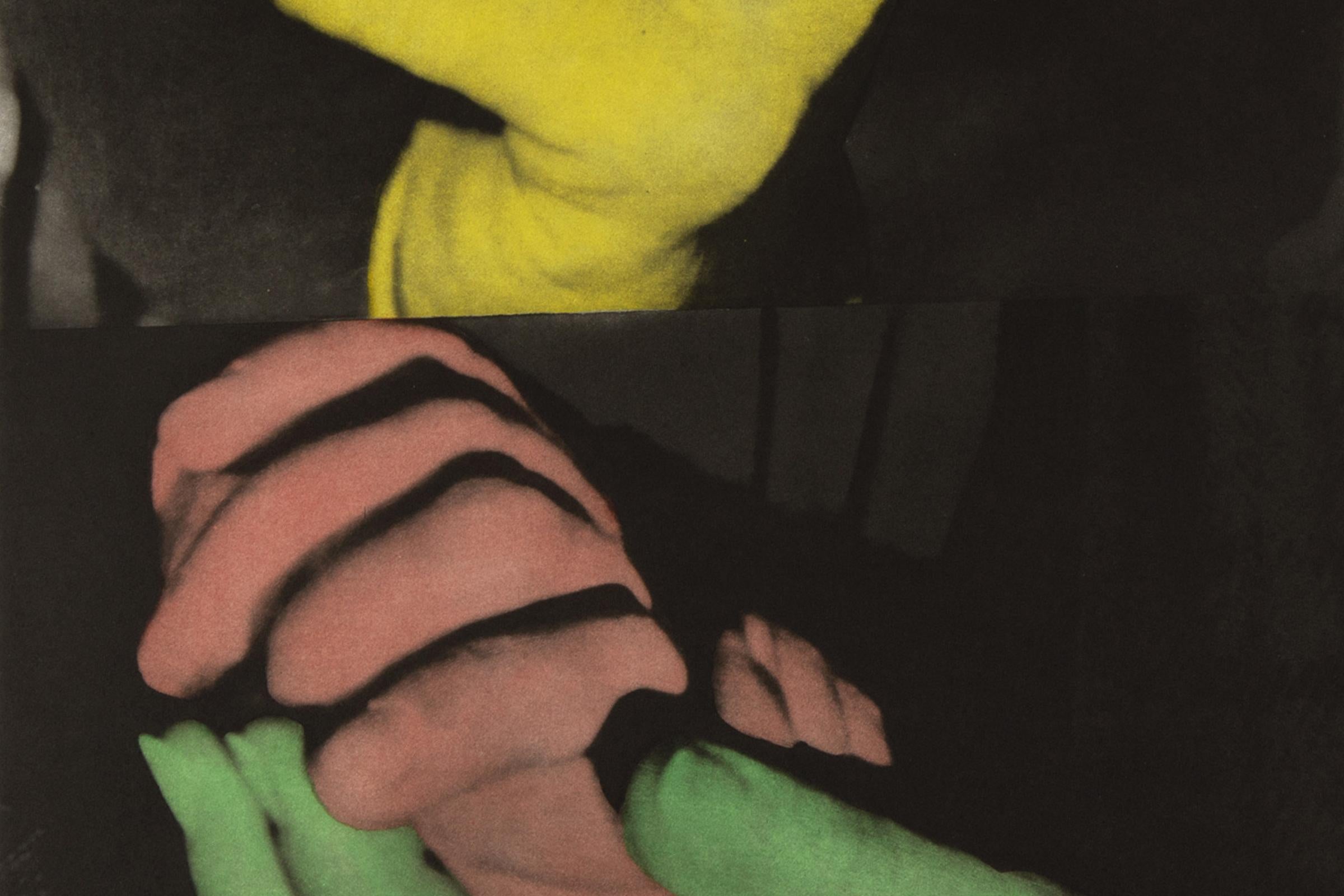 John Baldessari, Hand und Chin (mit verschlungenen Händen) – signierter Druck im Angebot 4