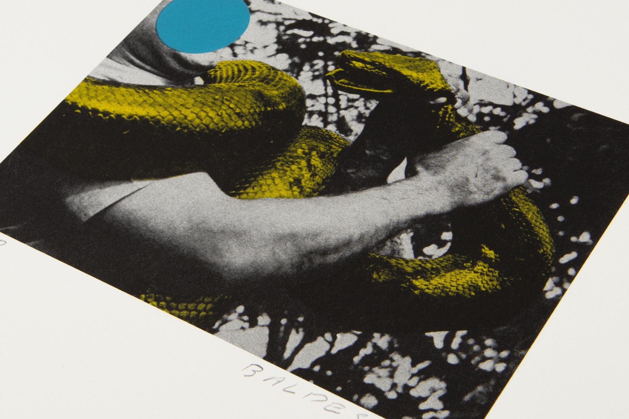 John Baldessari – Mann mit Schlange, Pop-Art, Konzeptuelle Kunst, signierter Druck im Angebot 3