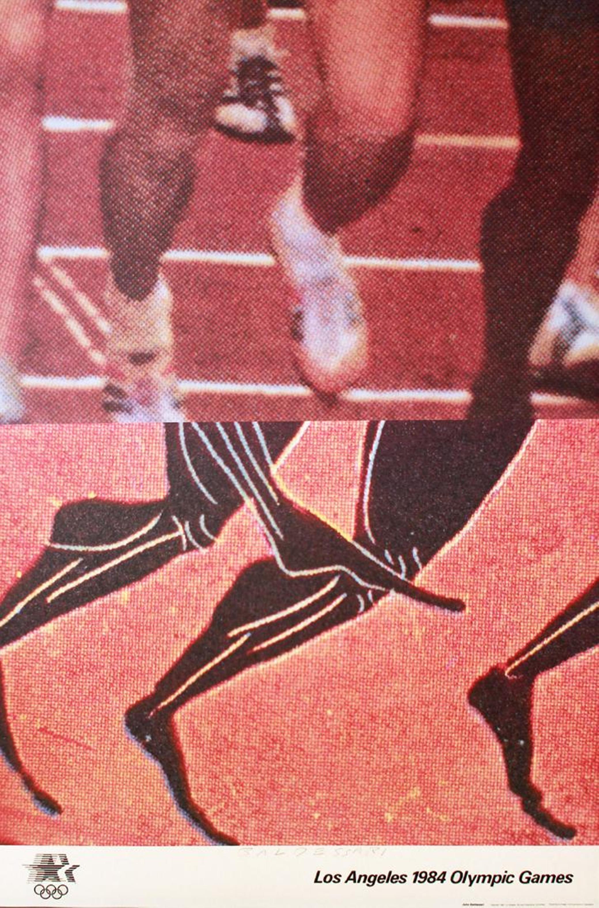 John Baldessari
Die Sprinter, 1982
Limitierte Auflage einer Offsetlithografie auf Parsons-Diplom-Papier
Auf der Vorderseite mit Graphitstift signiert. Begleitet von einem Echtheitszertifikat des Verlags 
36 x 24 Zoll
Ungerahmt
Provenienz:
Erworben