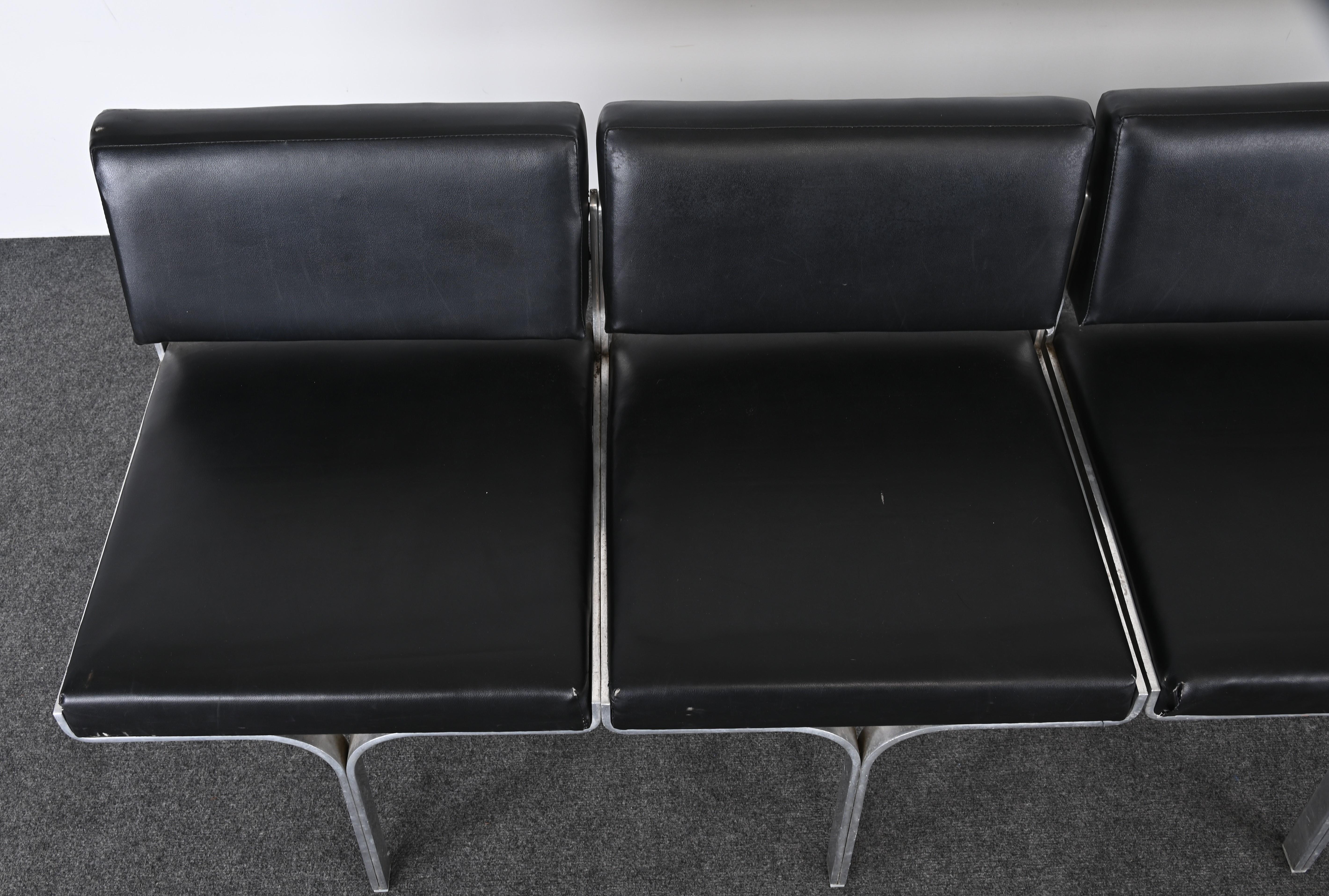 John Behringer Aluminum Four-Seat Bench, 1960s In Good Condition In Hamburg, PA