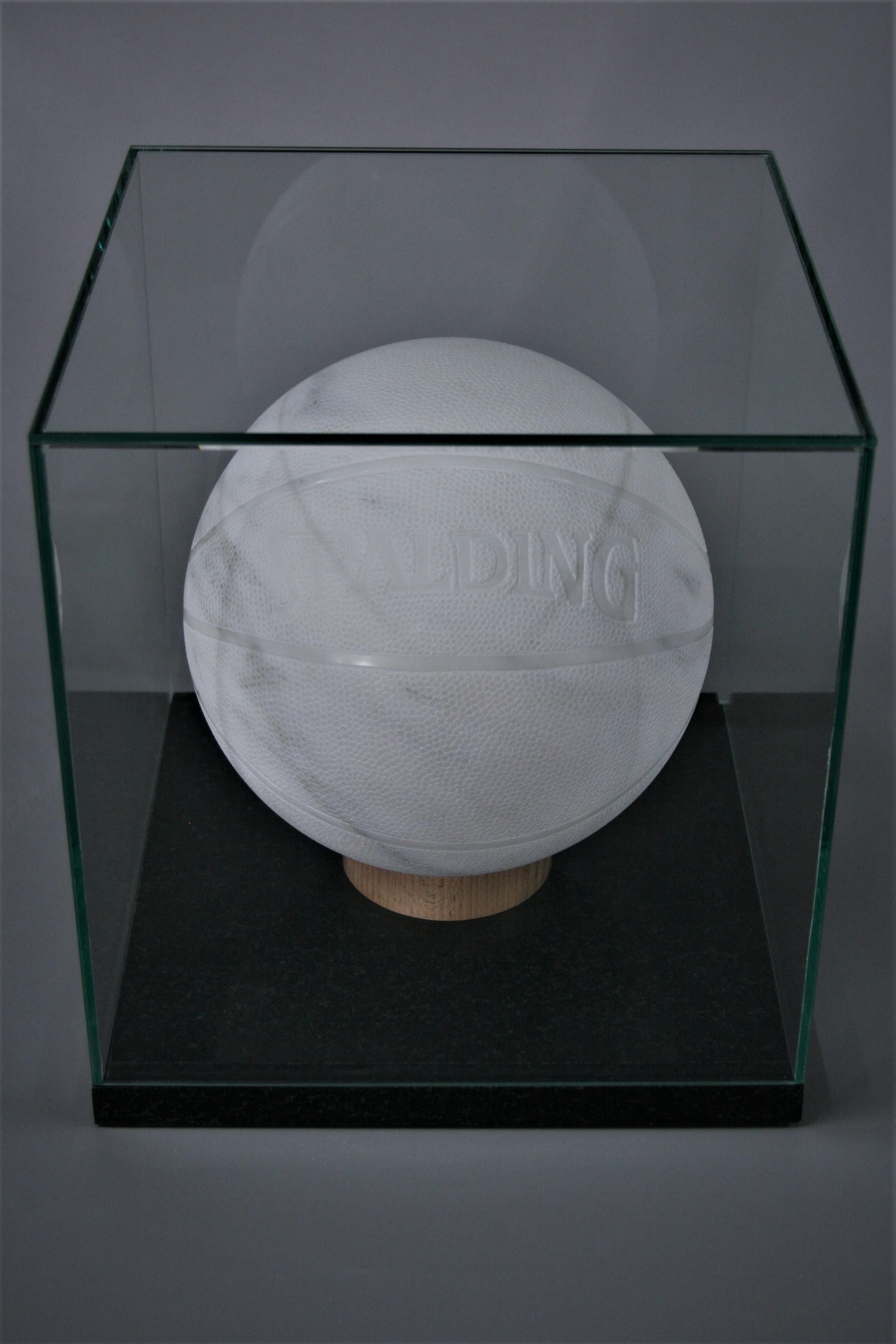 “Basket Ball” - Marble sculpture For Sale 7