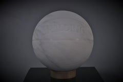 Balle de panier - sculpture en marbre