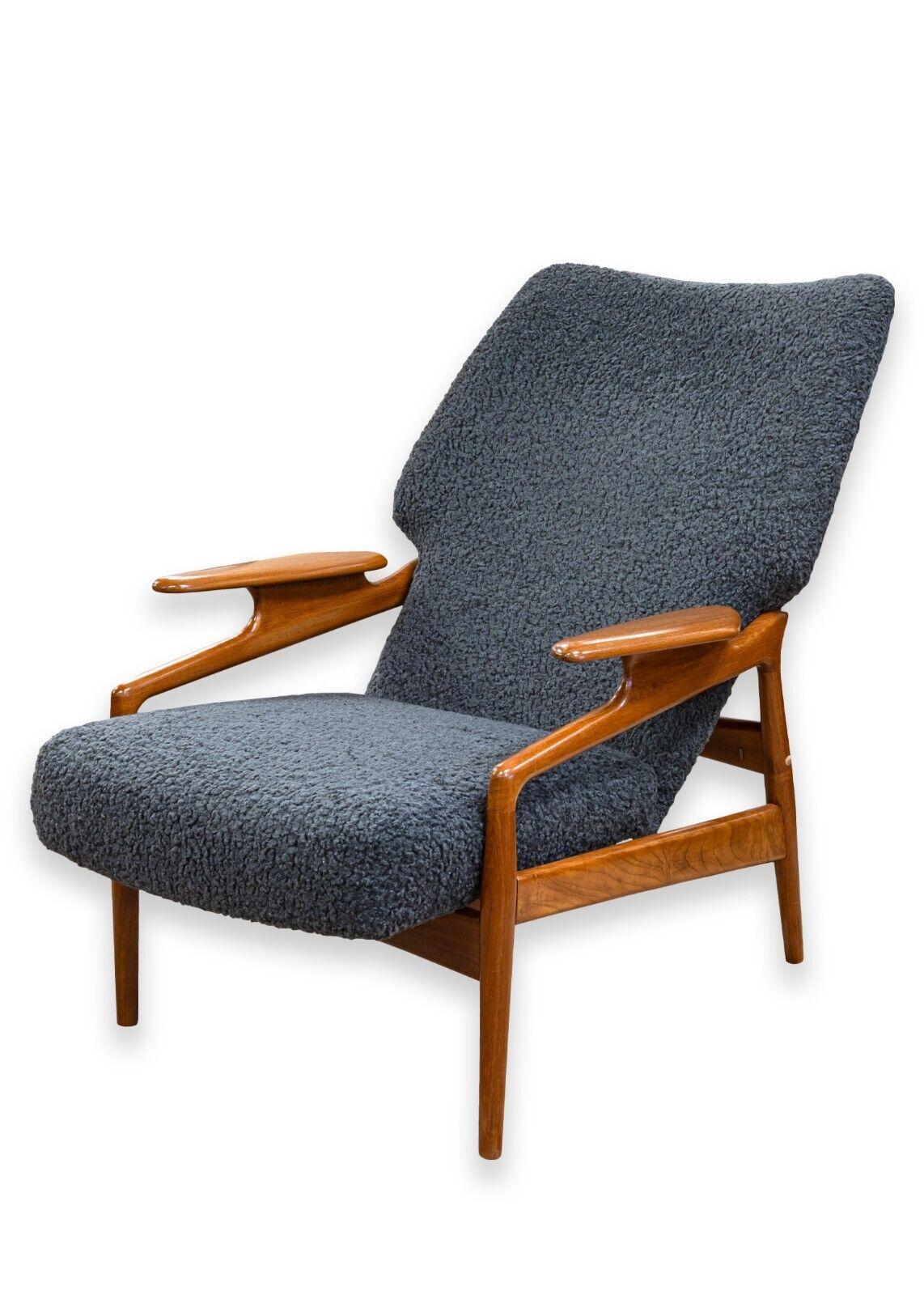 John Bone for Mikael Laursen MCM Danish Teak and Wool Lounge Chair with Ottoman In Good Condition In Keego Harbor, MI