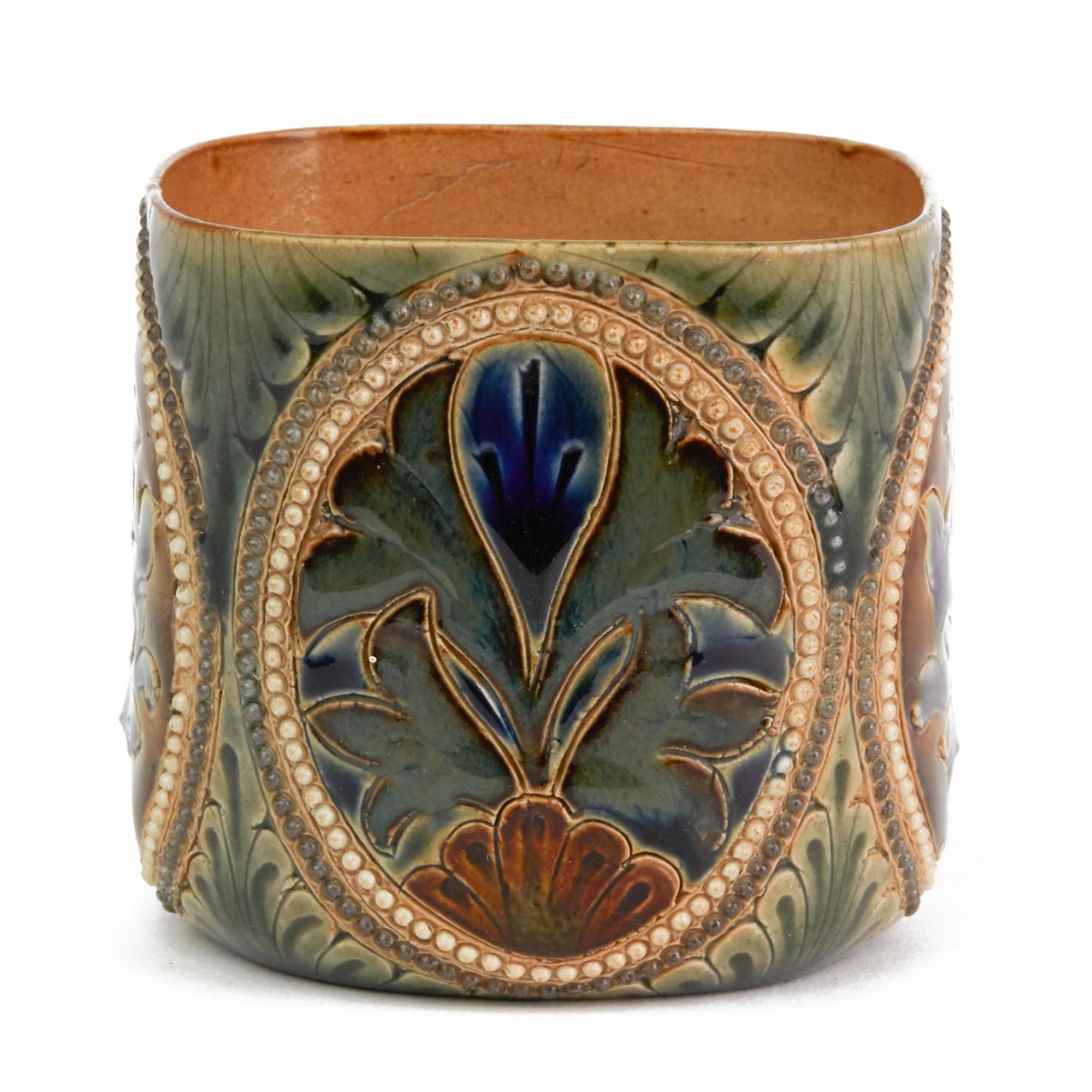 John Broad Doulton Lambeth Rare Art Pottery Beaker Vase Dated 1880 For Sale 3