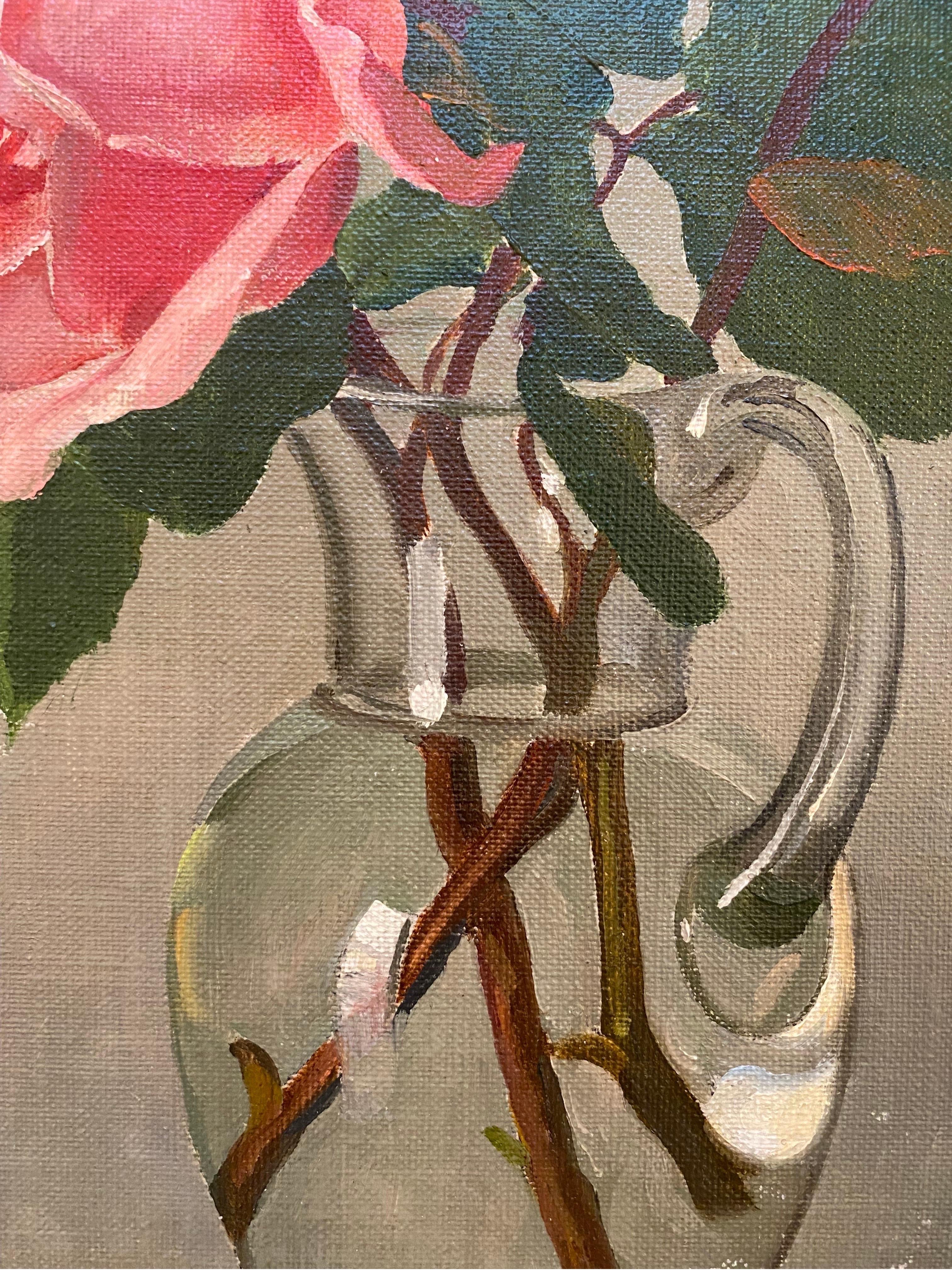 Stillleben mit rosa Rosen, Souter, Ölgemälde des 20. Jahrhunderts (Braun), Still-Life Painting, von John Bulloch Souter