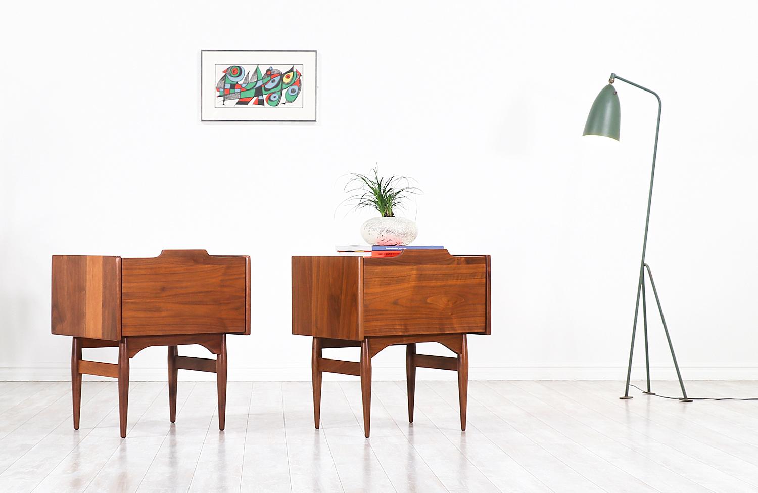 American John Caldwell Walnut Nightstands for Brown & Saltman