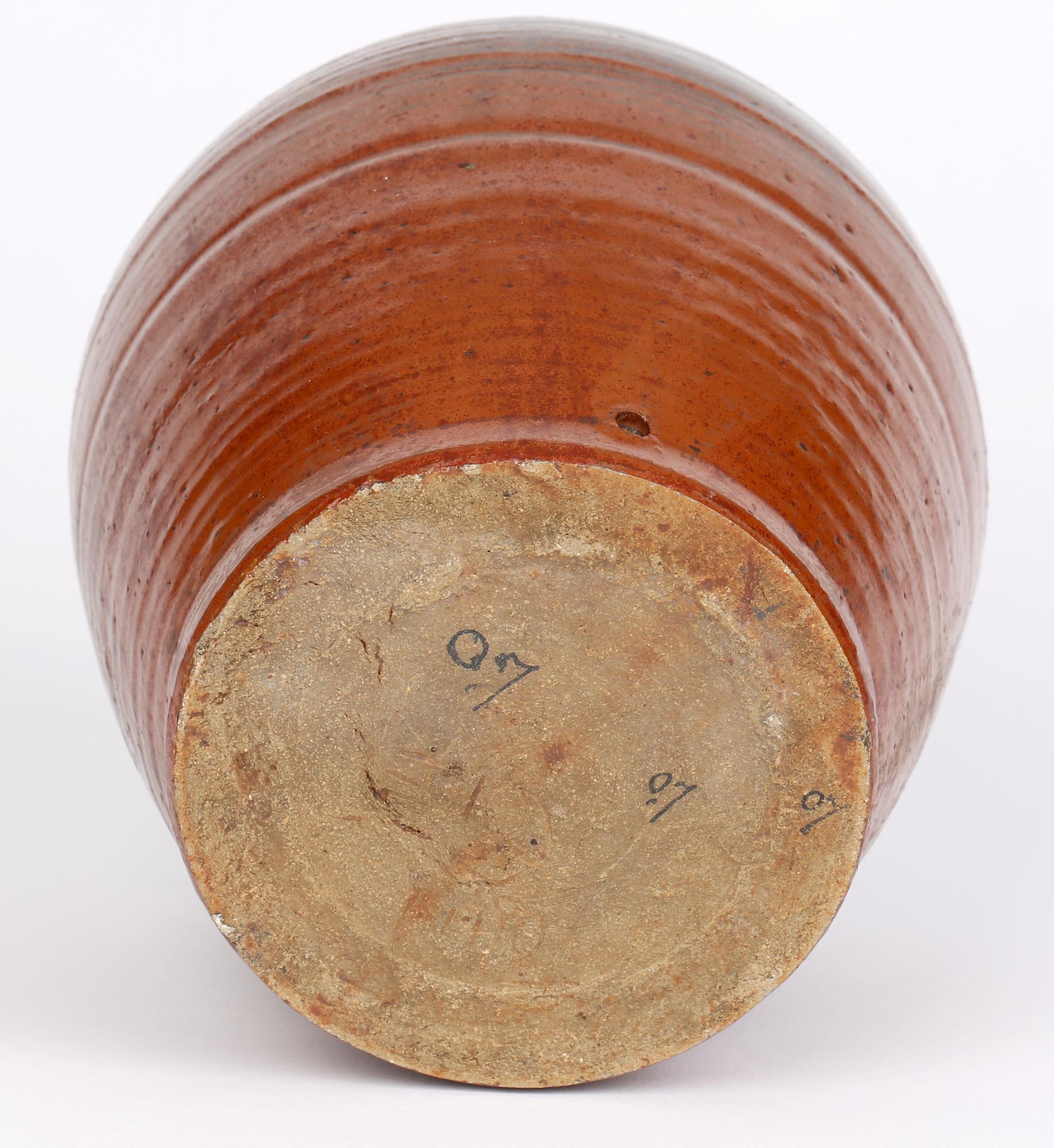 John Cole Pottery Vaso in Studio Pottery con smalto marrone in vendita 4