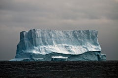 Antarctica n°26, Iceberg, photographie en édition limitée, bleu, voyage, non encadrée