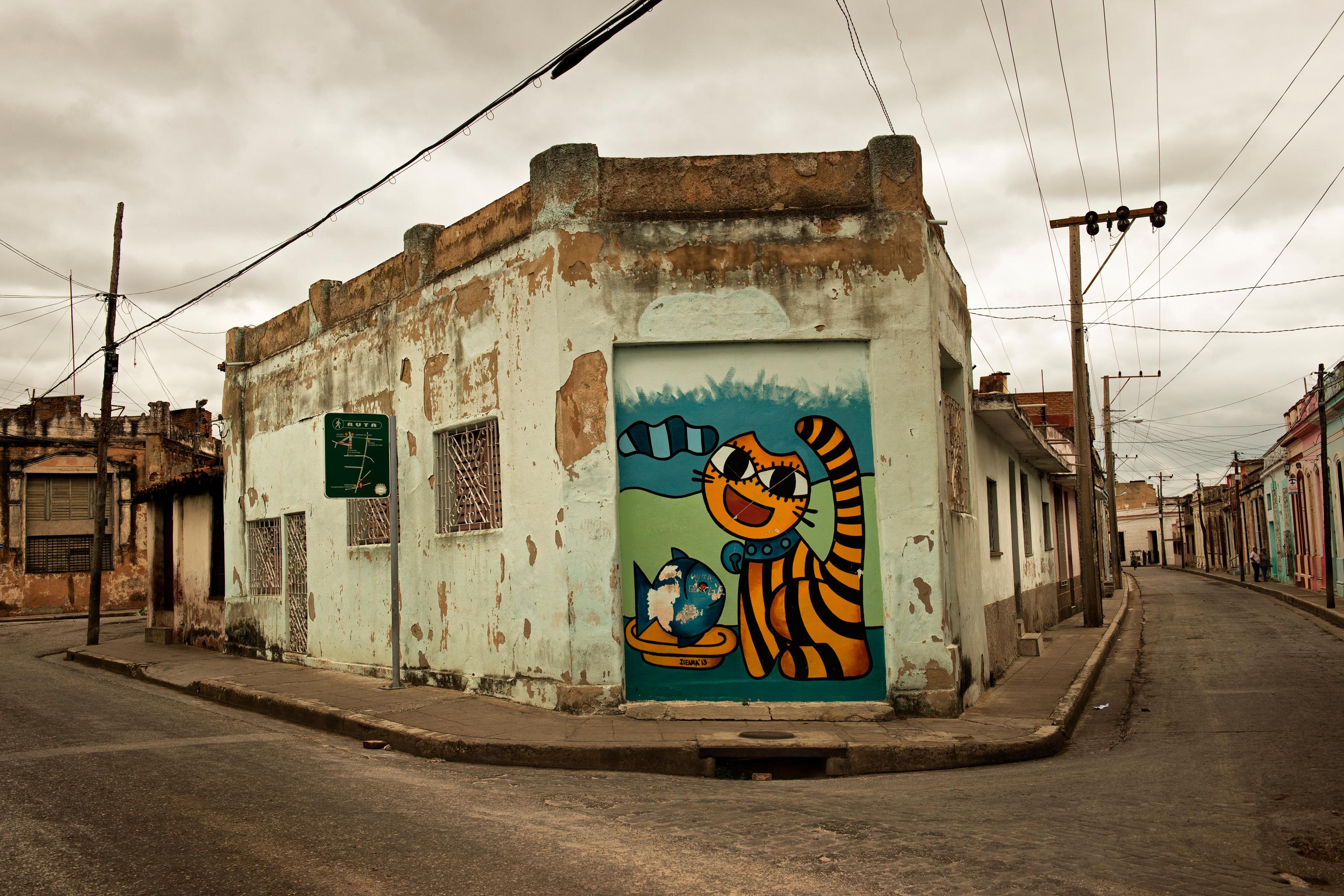 John Conn Landscape Photograph - Cuba 159, Limited Edition, Color Photograph, Cuba, Travel, Graffiti