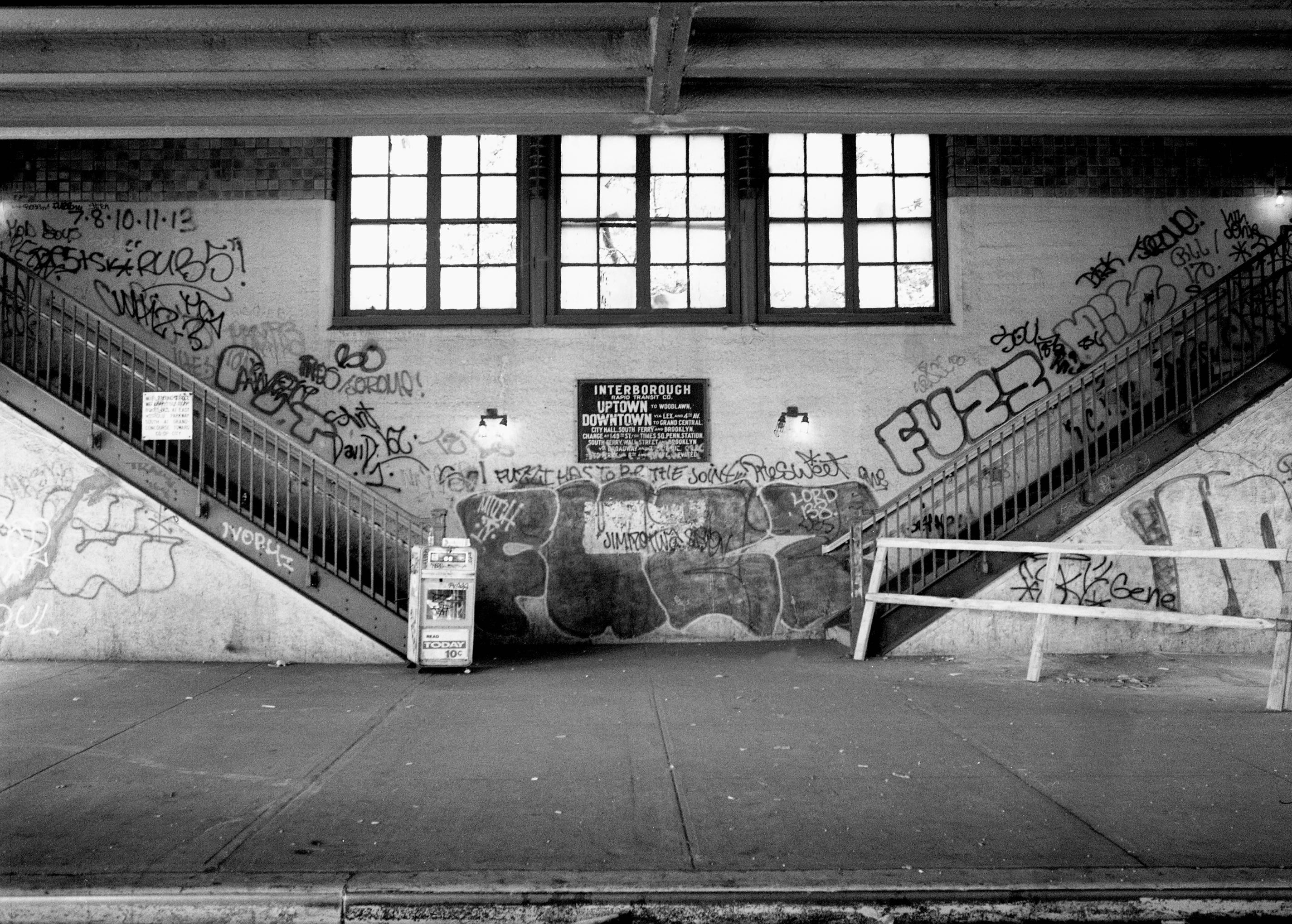 John Conn Landscape Photograph - Subway 27, Black & White Photograph, NYC, 1980s, Limited Edition, Subway Station
