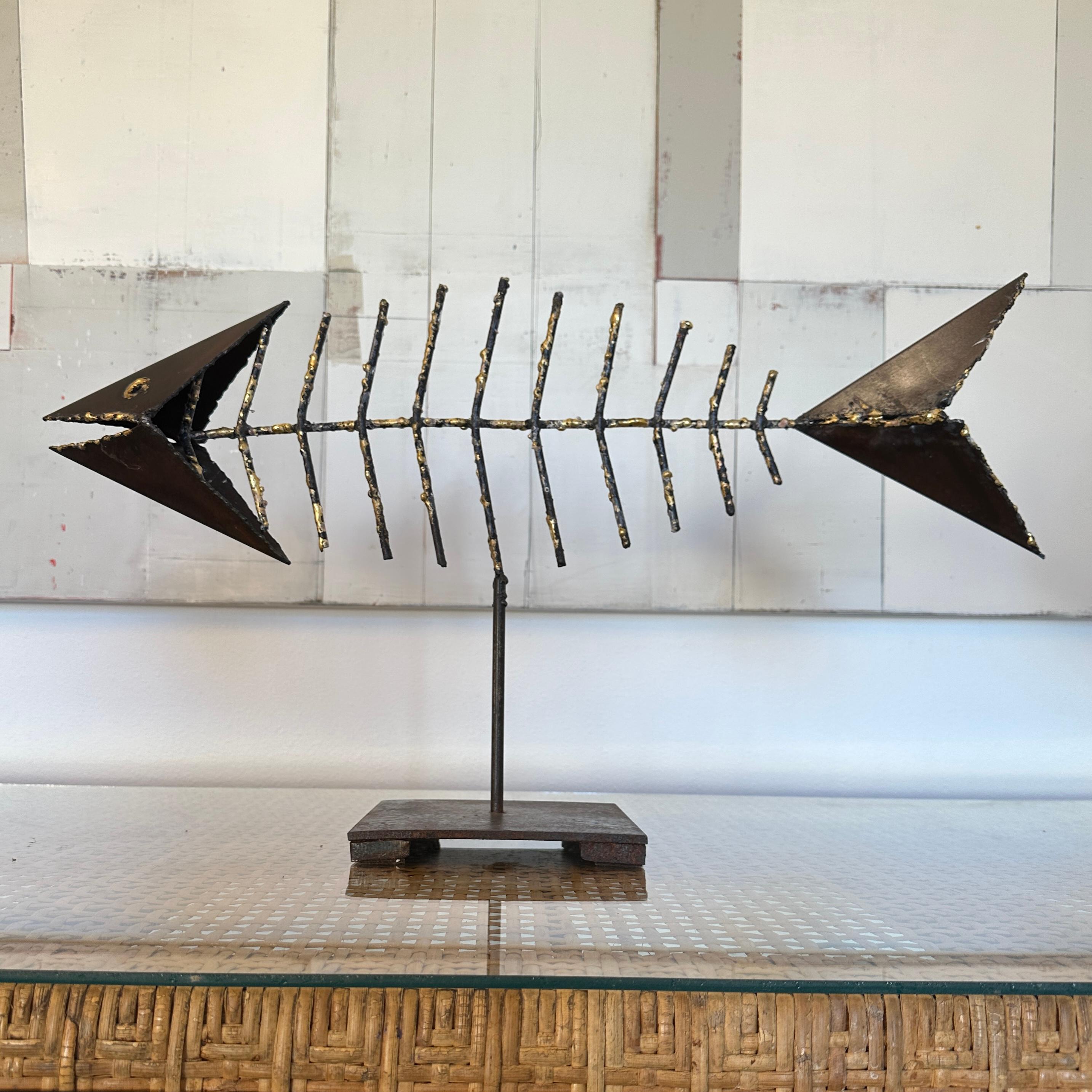 John De La Rosa Escultura Brutalista de Pez de California, ca 2000s

La escultura mide 30