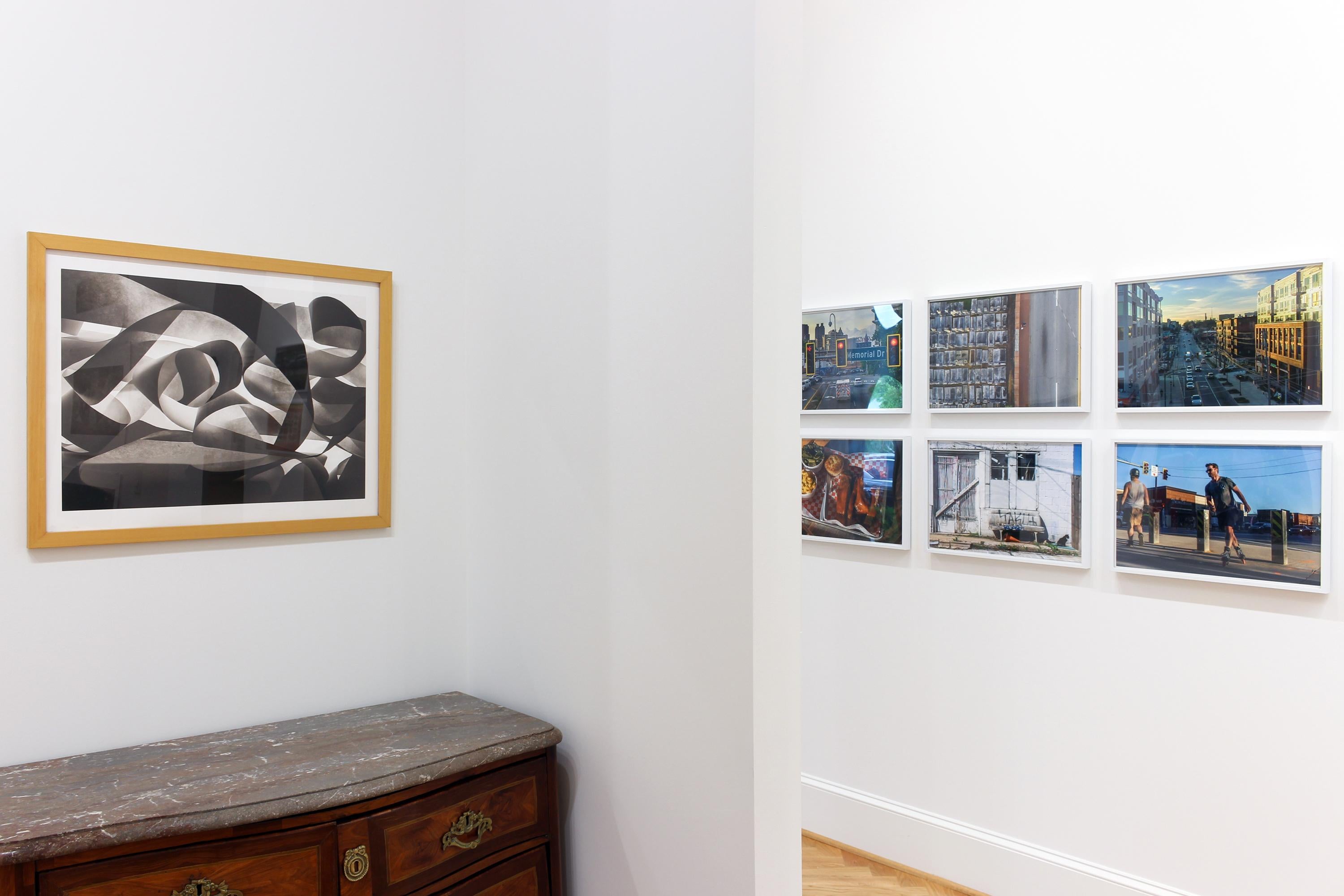 „Undercurrents (2/26/22)“ – abstrakte Fotografie – Schwarz-Weiß-Fotografie (Abstrakt), Photograph, von John Dean