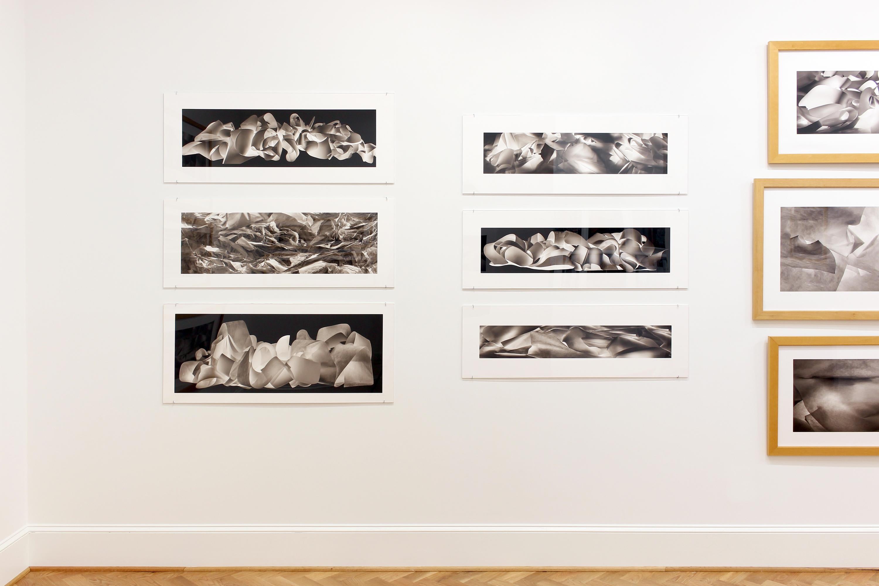 „Undercurrents (3/20/22)“ – abstrakte Fotografie – Schwarz-Weiß-Fotografie im Angebot 1