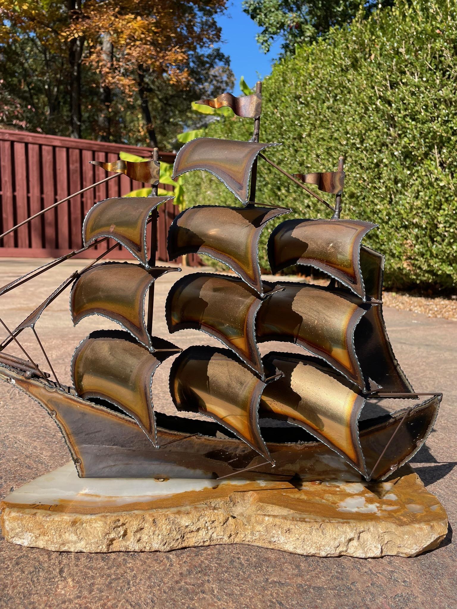 Métal Sculpture de bateau clipper en métal découpé au chalumeau brutaliste du milieu du siècle dernier de John Demott en vente