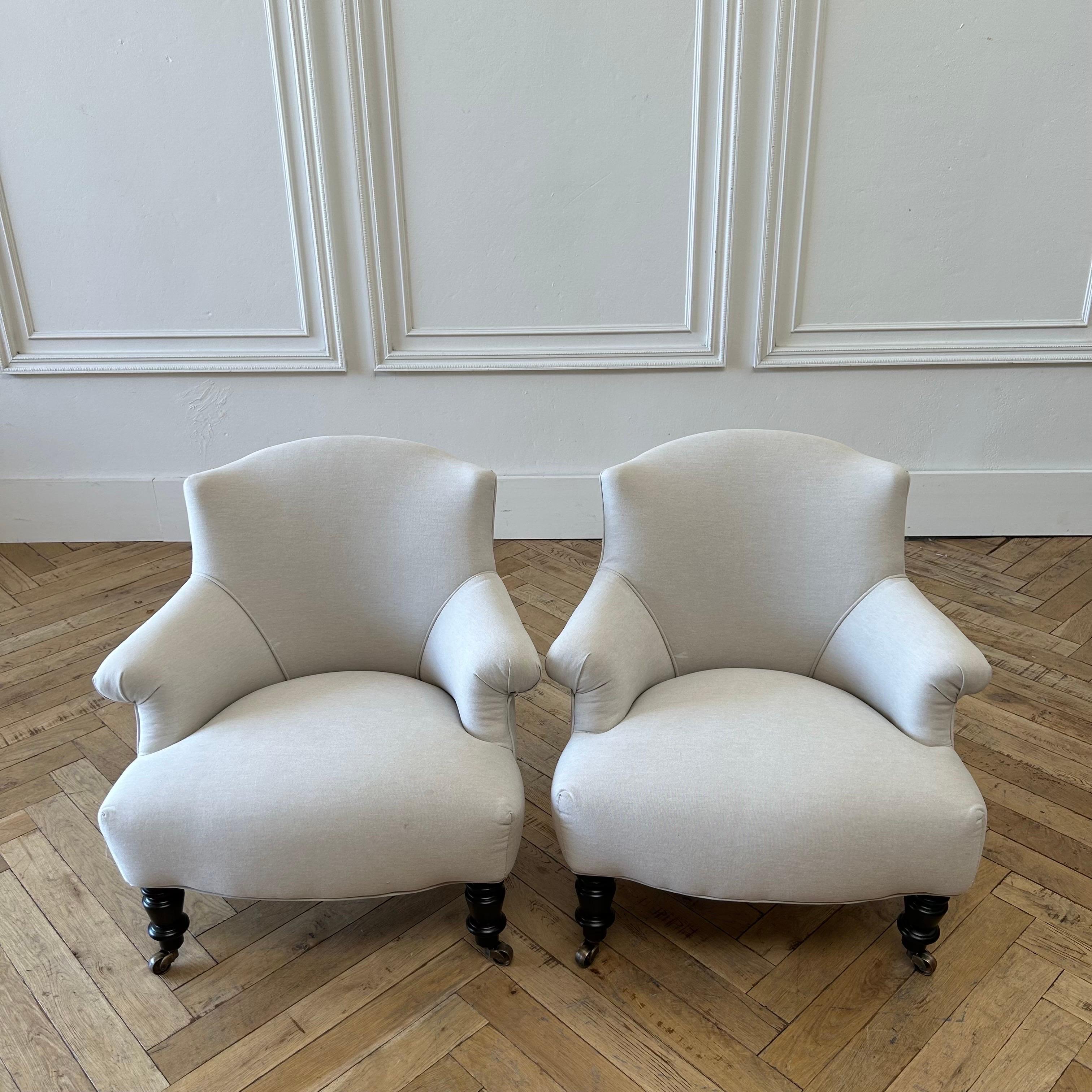 John Derian Baronet Chair in Natural Linen Upholstery For Sale at 1stDibs