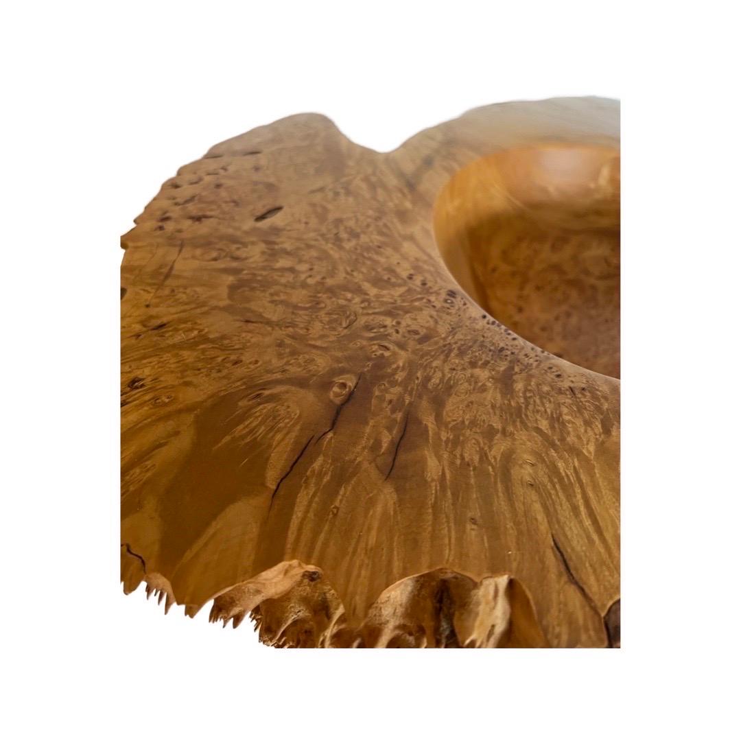 John Dickinson Hand Carved Maple Burl Wood Sculptural Bowl, 1997 In Good Condition For Sale In Atlanta, GA