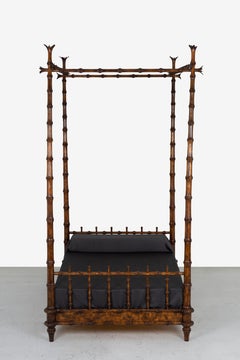 Lit King Size de John Dickinson à quatre affiches provenant de la cheminée