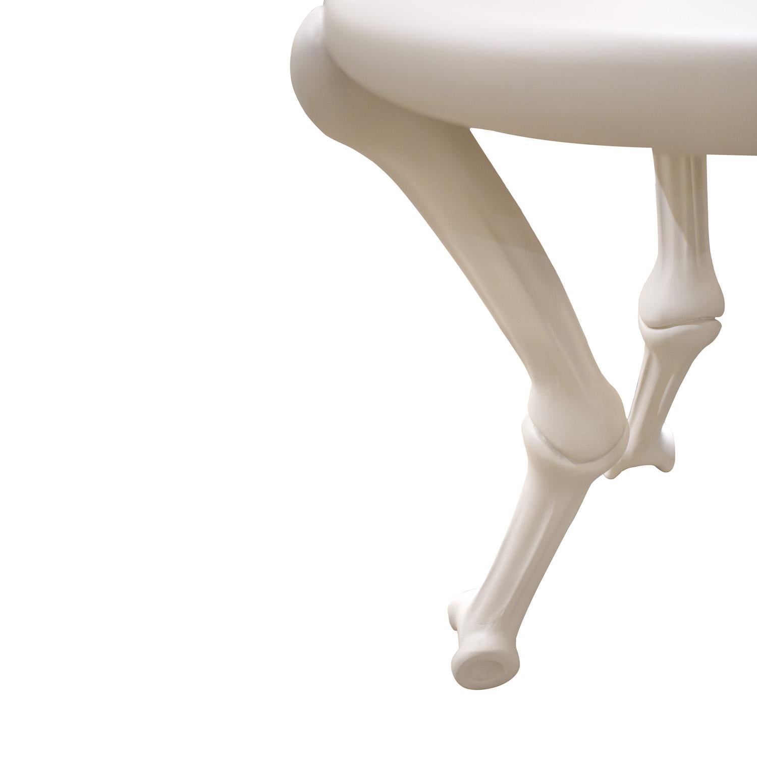 Fait main Rare et importante table à cigarettes Bone de John Dickinson, 1977 en vente