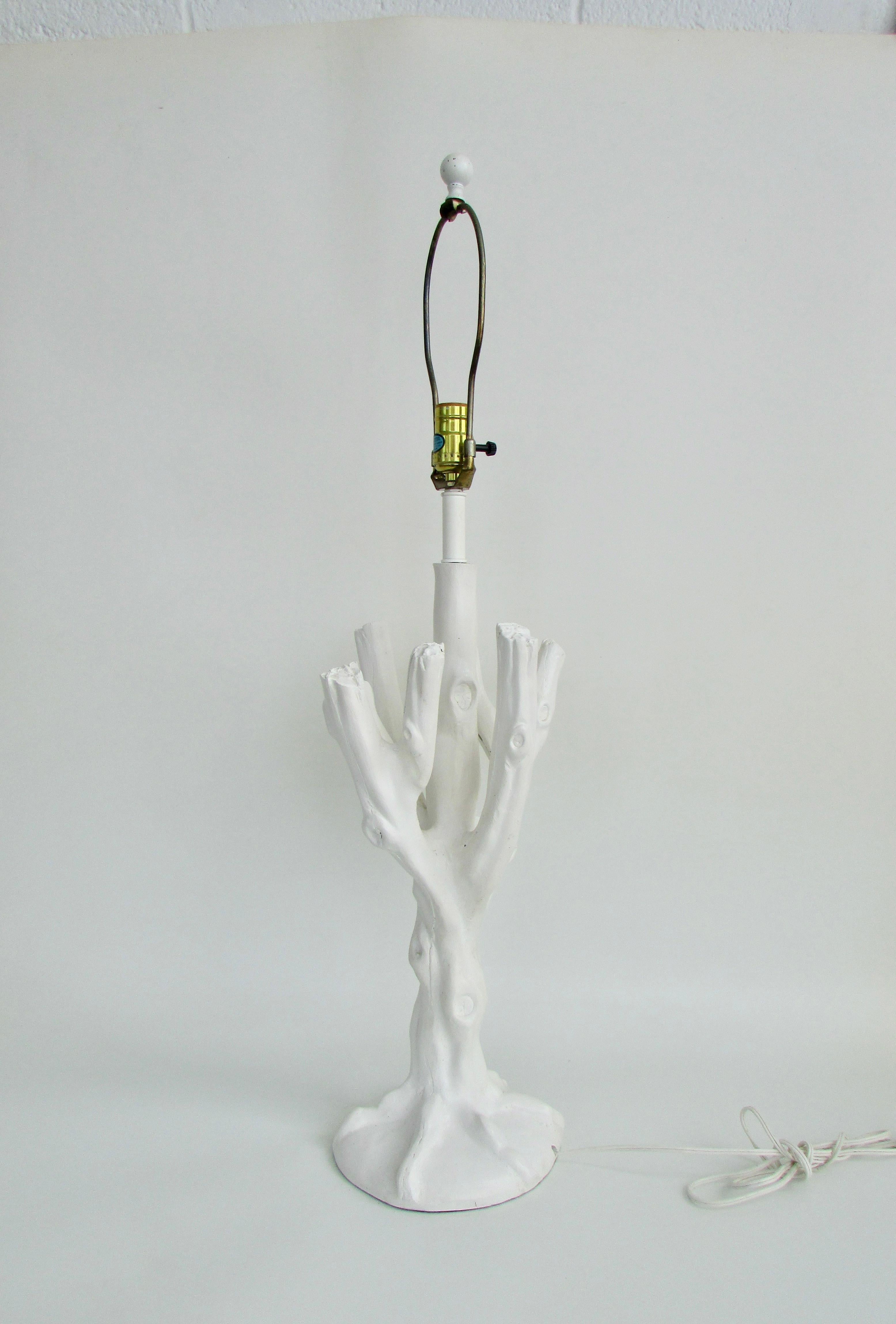 John Dickinson style organic tree branch table lamp in white finish In Good Condition For Sale In Ferndale, MI