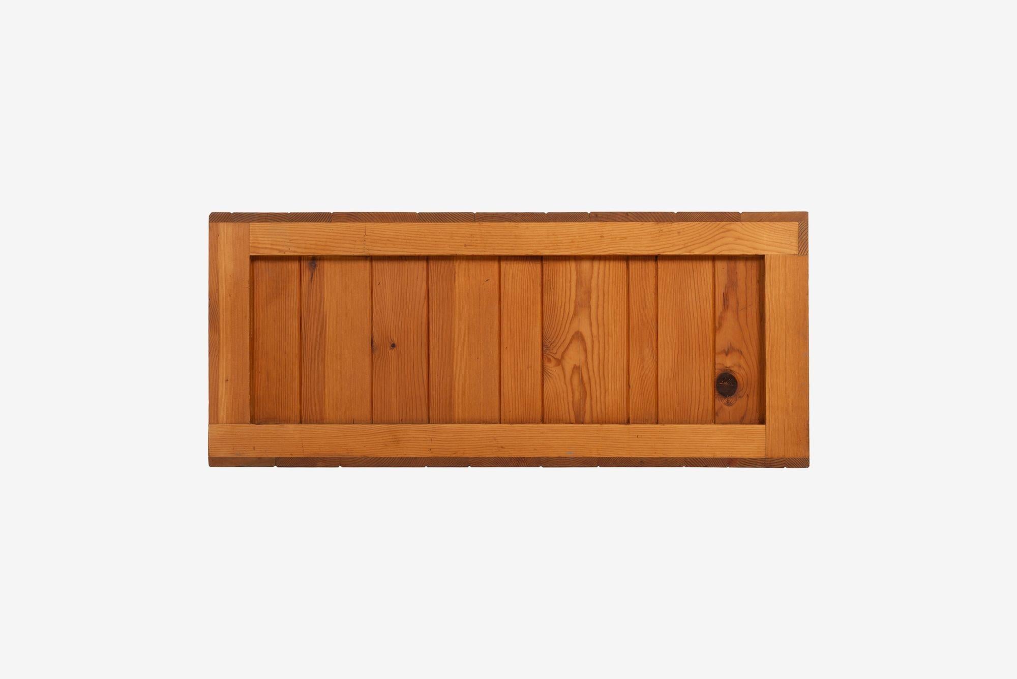 John Dickinson Unique Crate Coffee Table from the Firehouse, San Francisco 1970 (amerikanisch) im Angebot
