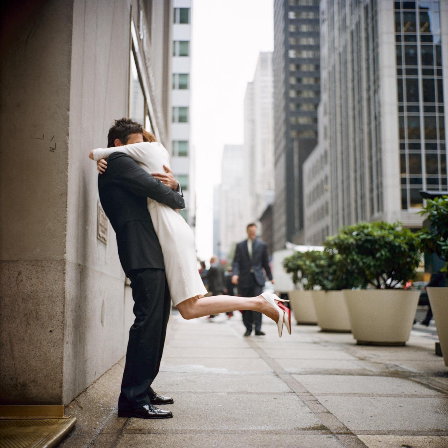 John Dolan Color Photograph – Embrace, New York, NY, 2004