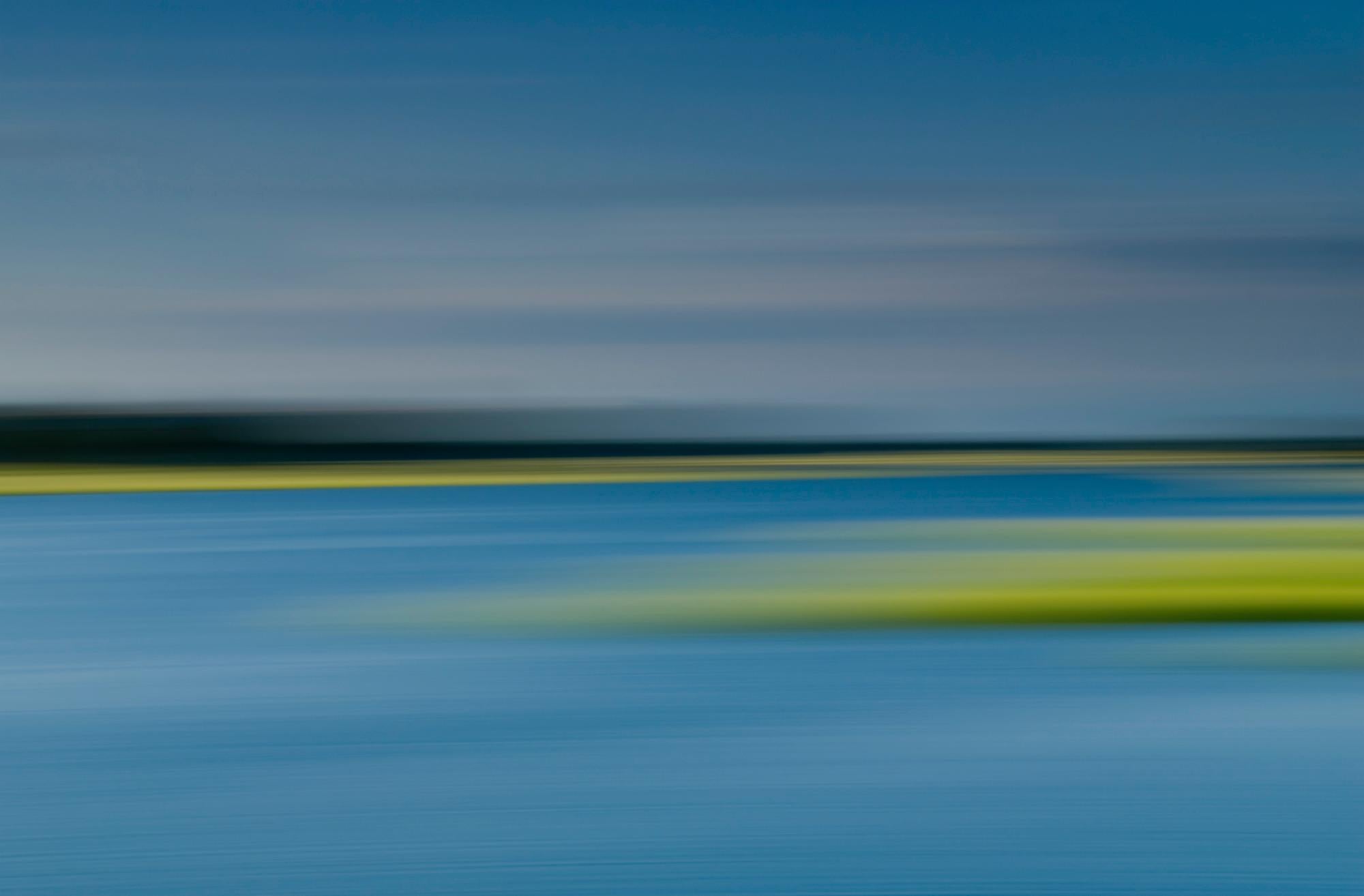 Long Island Creek Diptychon, abstrakte Landschaftsfotografie, montiert in Plexiglas – Photograph von John Duckworth