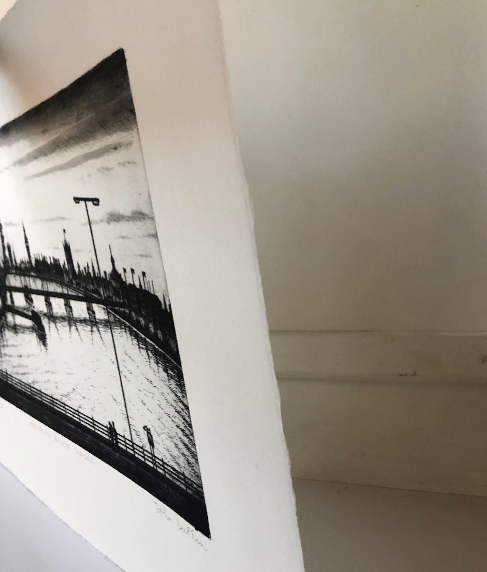 Atardecer en el puente de Waterloo.
John Duffin
Aguafuerte de edición limitada impreso en papel Somerset blanco de 300 g
Edición de 90
Firmado - John Duffin
Tamaño de la imagen: A 24 cm x A 39 cm
Tamaño de la hoja: A 38 cm x A 56 cm x P 0,1 cm
Esta