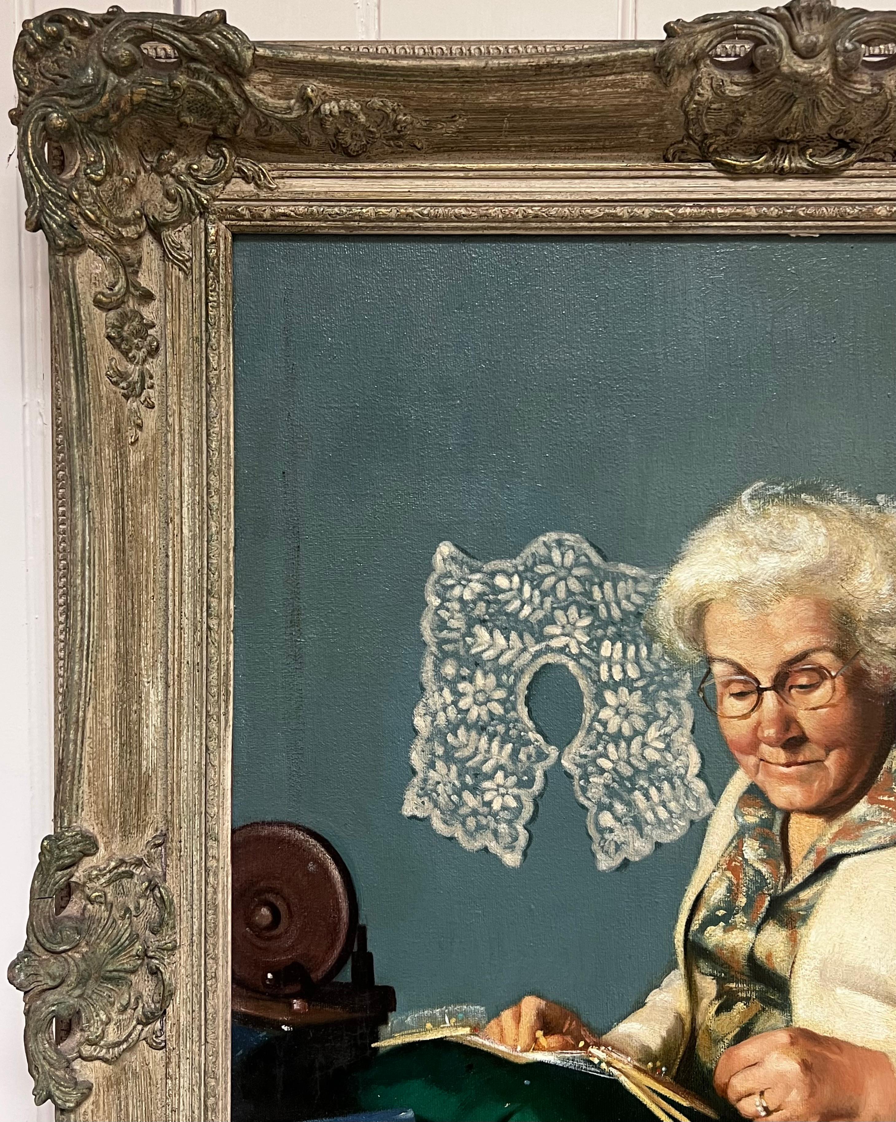 Peinture à l'huile traditionnelle anglaise Artisanat rural Portrait d'une femme avec des bobines de dentelle - École anglaise Painting par John Edwards