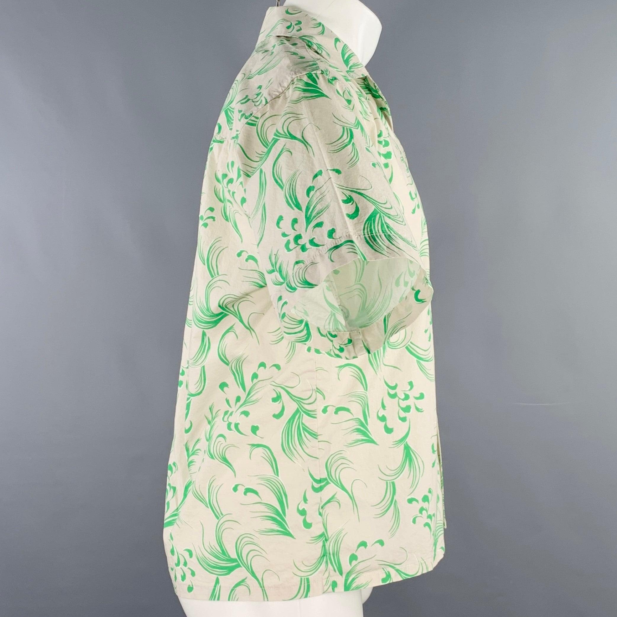 JOHN ELLIOTT short sleeve shirt
in a beige woven fabric (feels like cotton) featuring a green abstract
print, one pocket, and button closure.Excellent Pre-Owned Condition. 

Marked:   0 

Measurements: 
 
Shoulder: 17.5 inches Chest: 41 inches