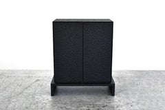 John Eric Byers, "V2", Cabinet