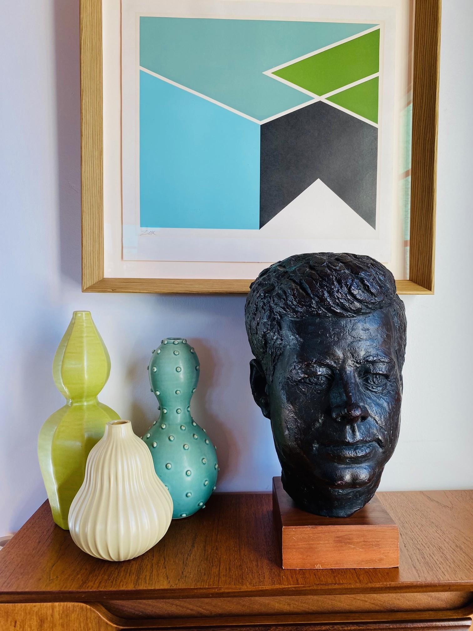 Busto di John F. Kennedy realizzato da Edward Schillaci per Austin Productions 1960 in vendita 1