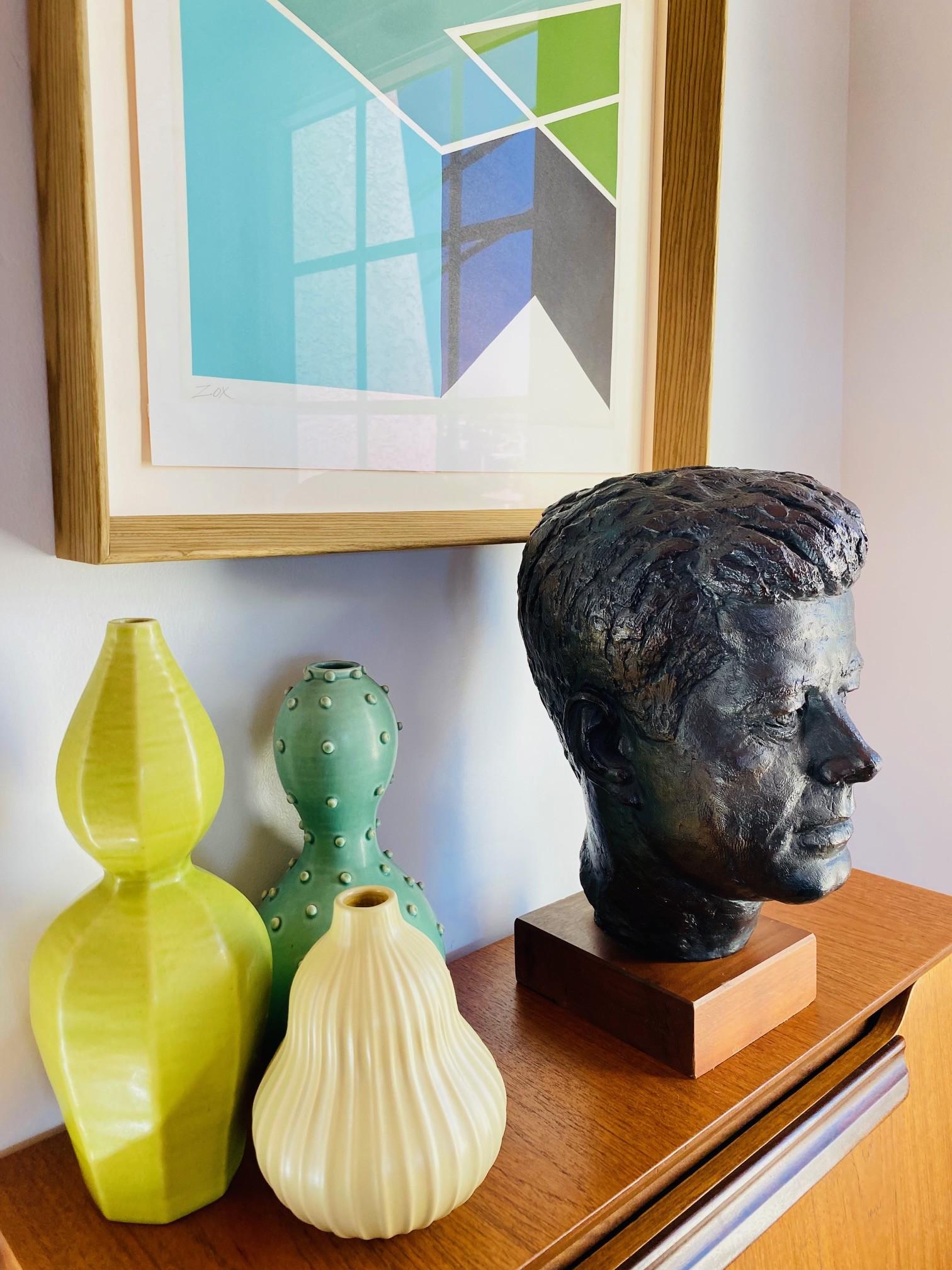 Busto di John F. Kennedy realizzato da Edward Schillaci per Austin Productions 1960 in vendita 2