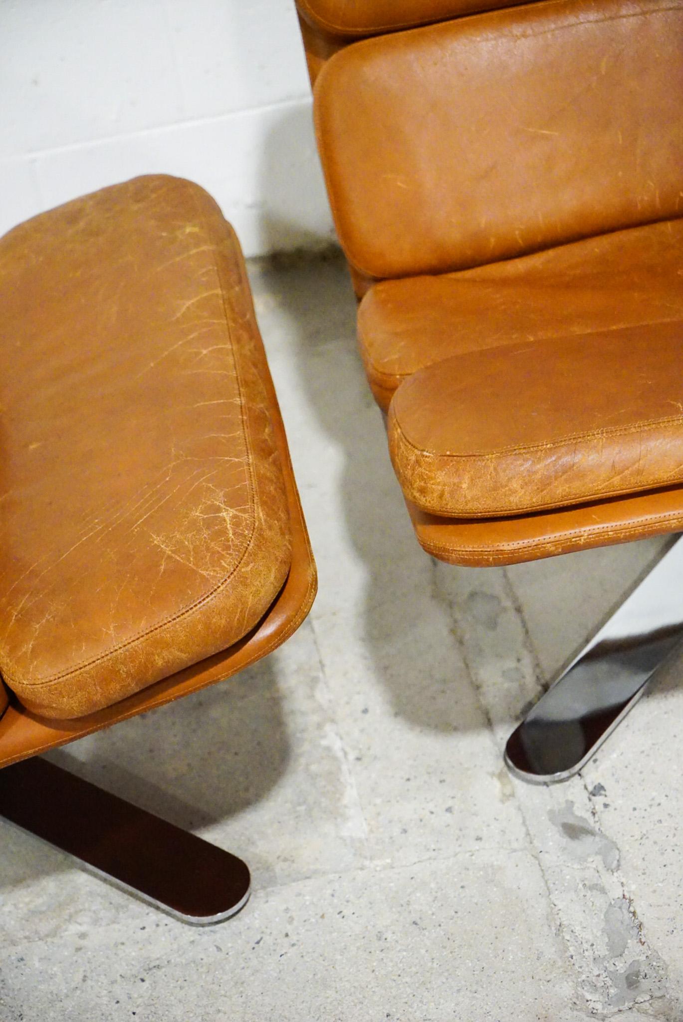 John Follis Pair of Patinated Leather Lounge Chairs, 1970s California 2